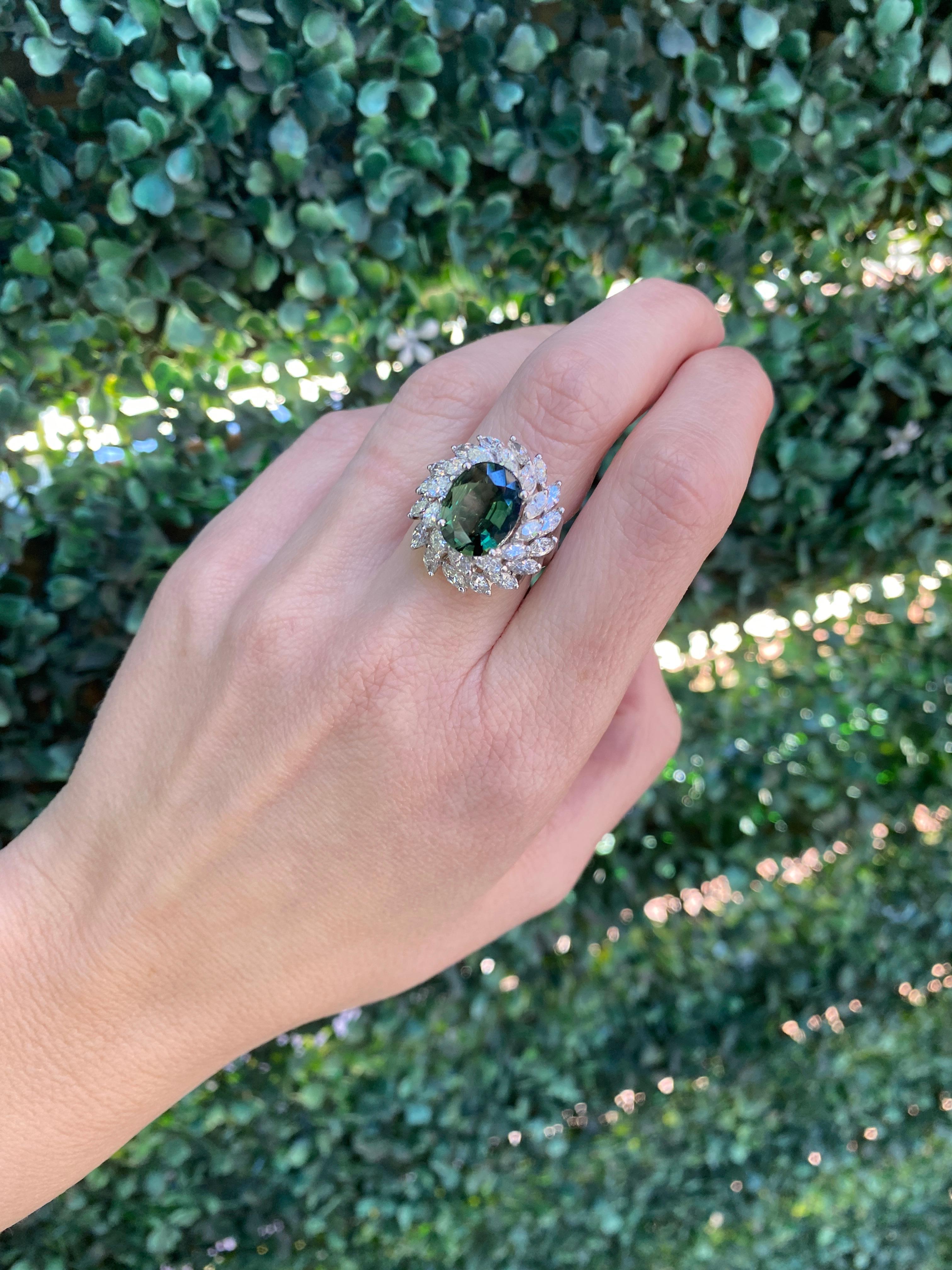 Bague de 4,62 carats de saphir vert naturel avec 2,75 poids total de diamant marquise Neuf - En vente à Houston, TX