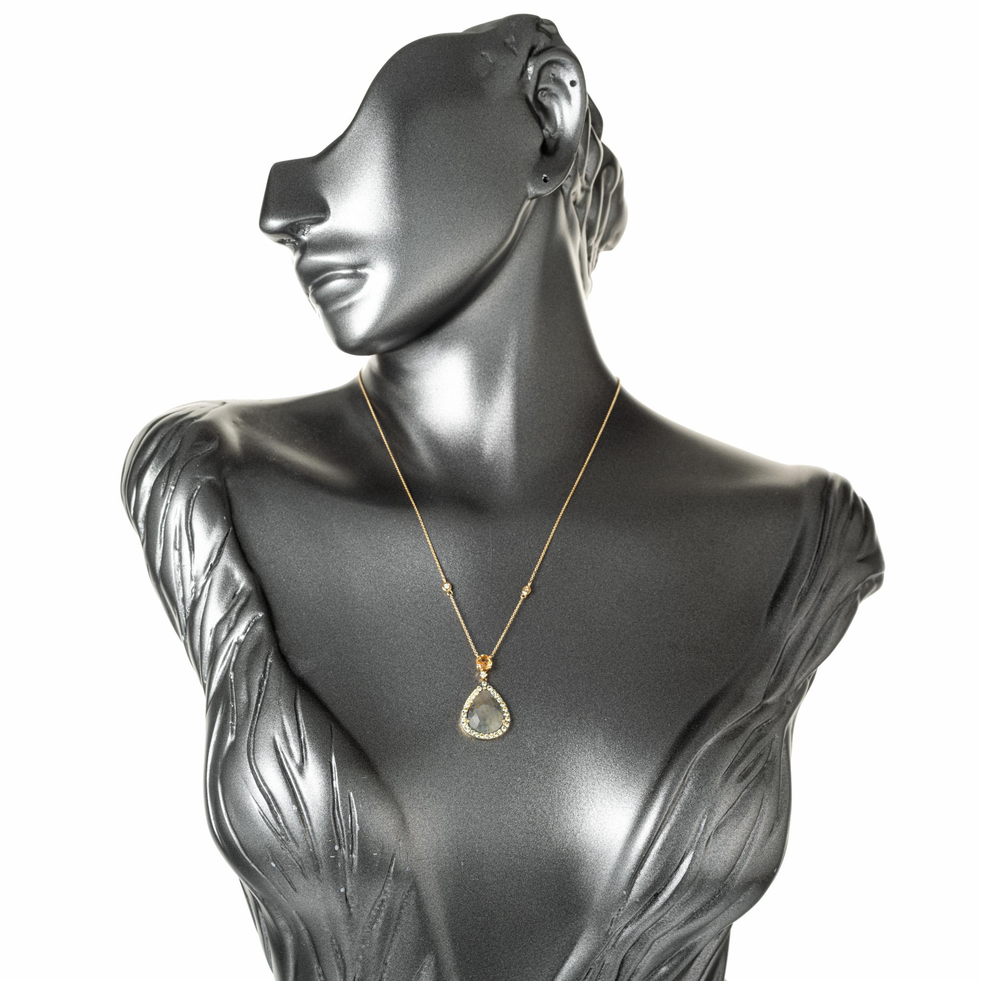 4,62 Karat birnenförmiger grauer Saphir-Diamant-Gold-Anhänger-Halskette Damen im Angebot