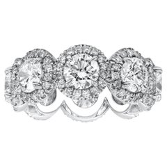 4.62 Carat Round Brilliant Band Brilliant White 18K Gold A Classic Statement