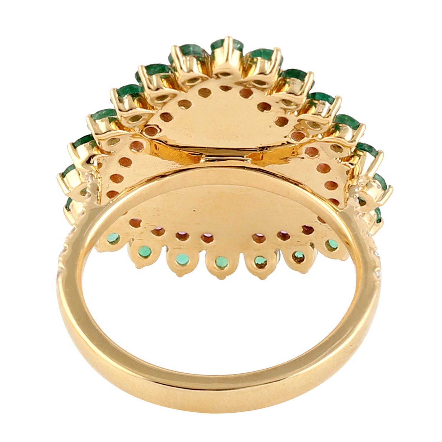 Modern 4.62 Carats Opal Emerald Pink Sapphire Diamond 18 Karat Gold Oval Ring For Sale