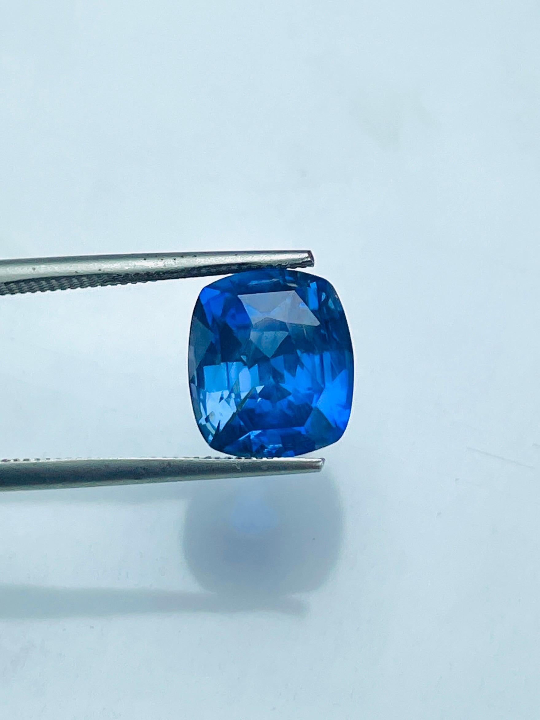 4,62 Ct Lotus Certified Ungeheizte Saphir Kornblume Farbe Sri Lanka Ceylon im Angebot 1