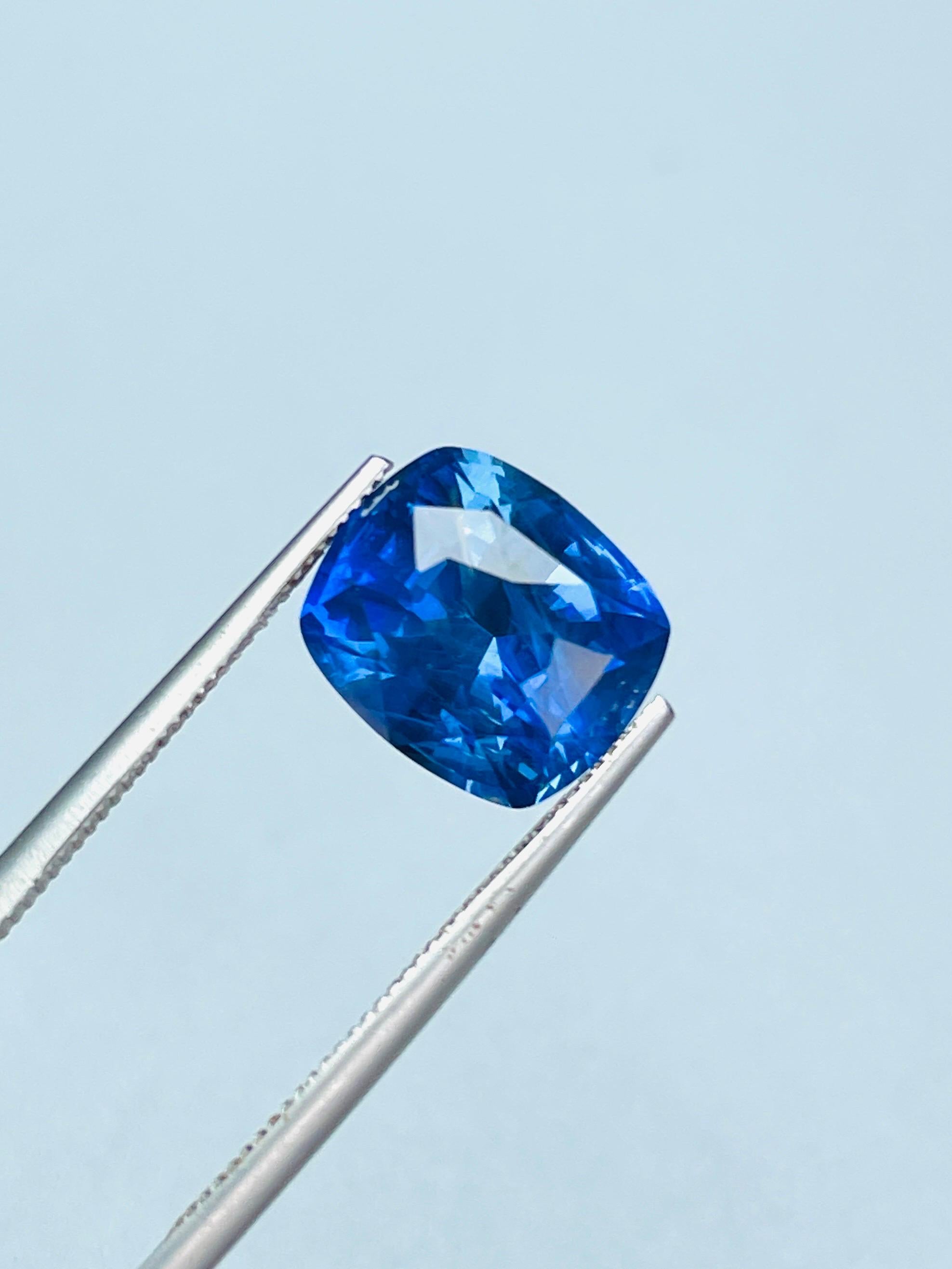 4,62 Ct Lotus Certified Ungeheizte Saphir Kornblume Farbe Sri Lanka Ceylon im Angebot 4