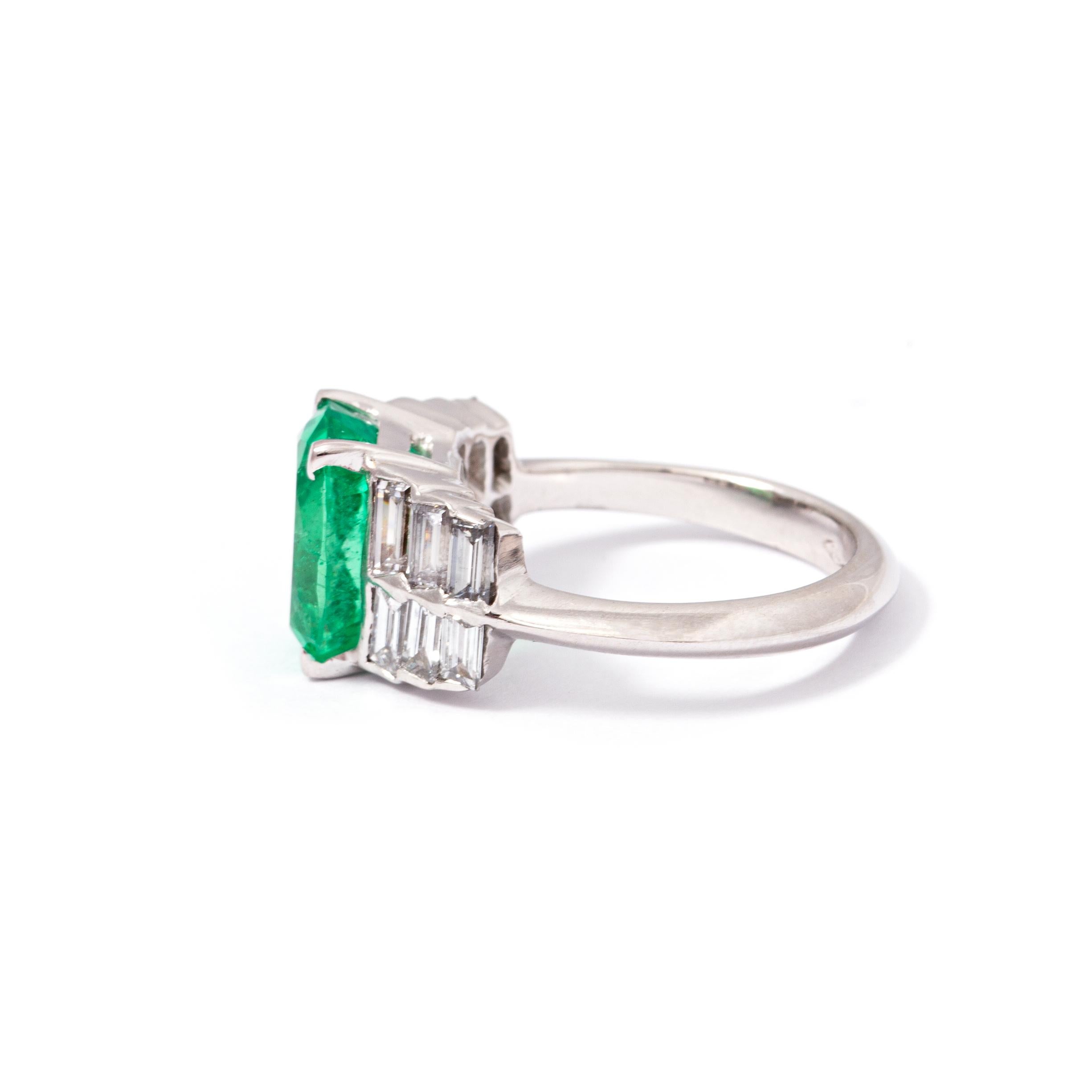 4.63 Carat Emerald Natural Colombia Diamond 18K Gold Ring For Sale 1