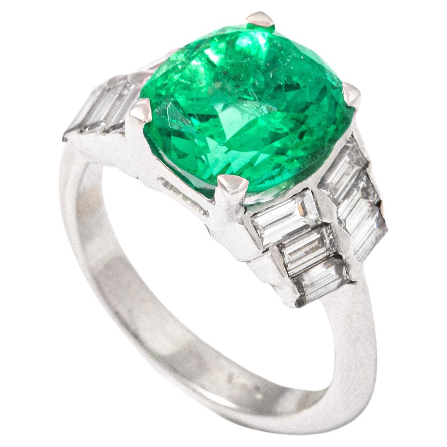 4,63 Karat Smaragd natürlicher kolumbianischer Diamant 18K Gold Ring im Angebot