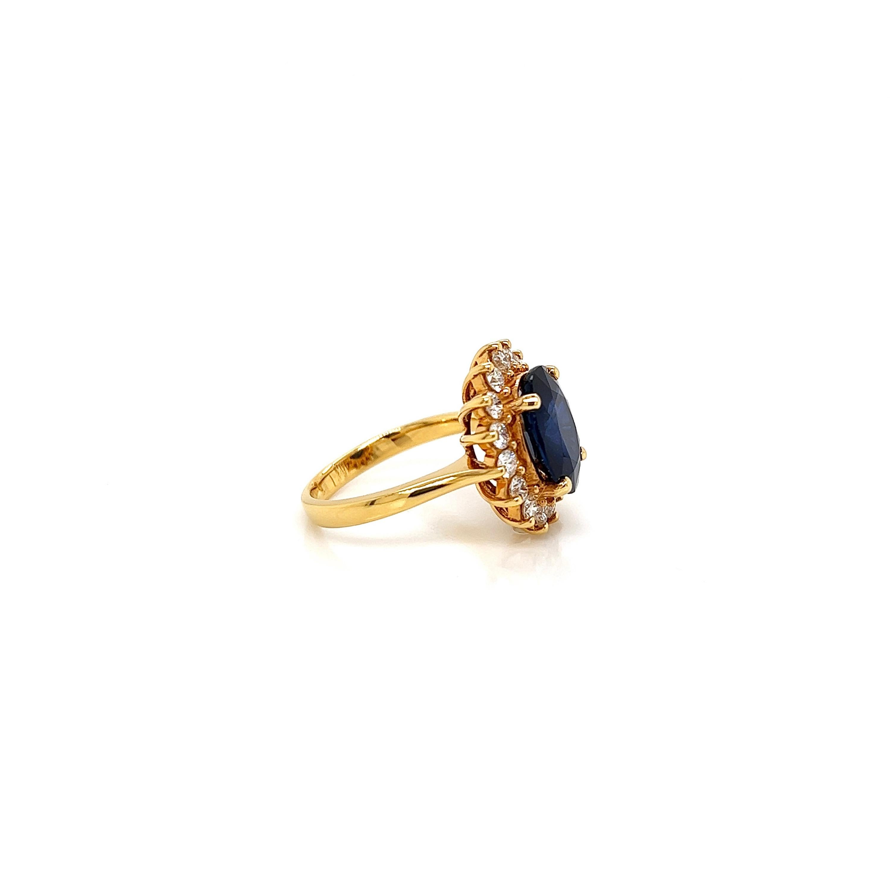 Women's 4.63 Carat Halo Blue Ceylon Sapphire Diamond Ring Floral Sapphire Ring in Gold For Sale