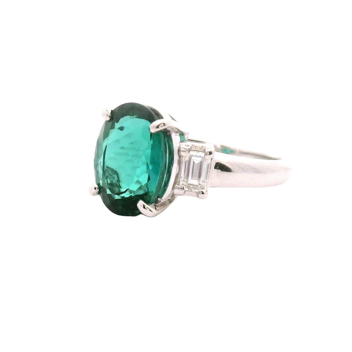 Contemporary 4.63 Carat Lagoon-Tourmaline Diamond Platinum Three-Stone Ring For Sale
