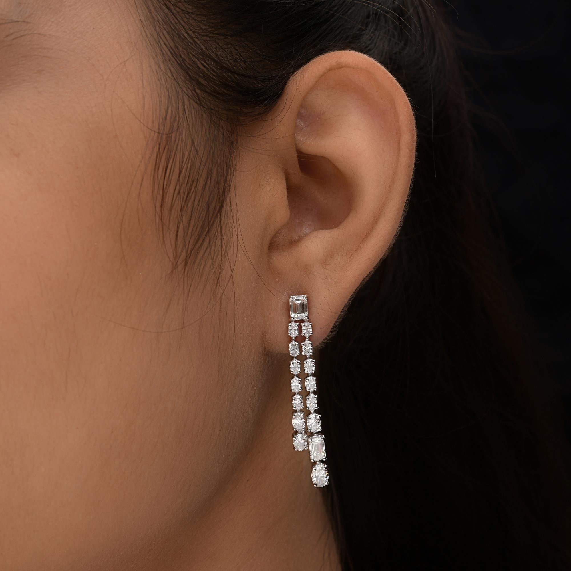 4,63 Karat SI/H Oval Smaragdschliff Diamant-Ohrringe 18 Karat Weißgold Schmuckschmuck (Moderne) im Angebot