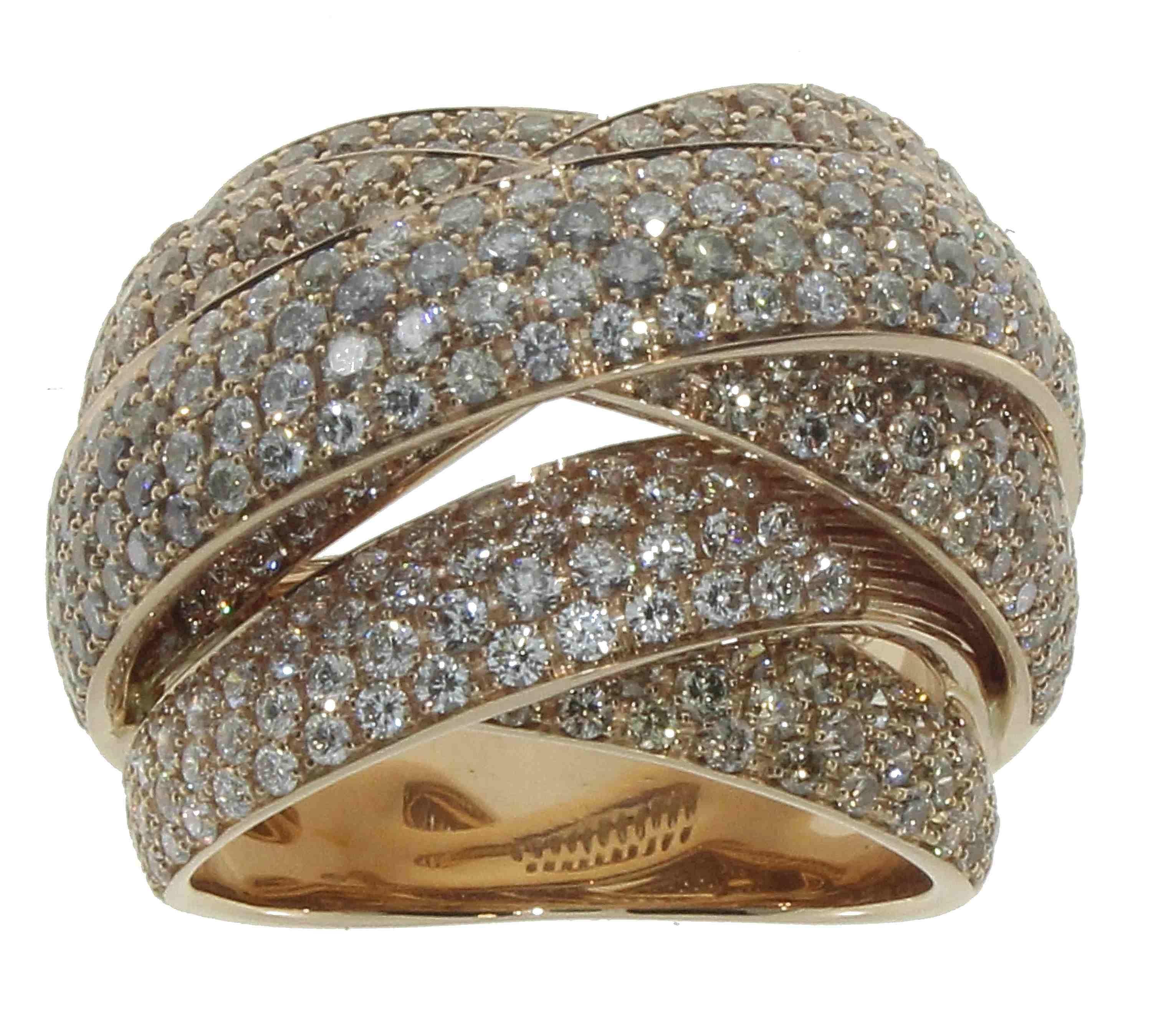 Women's 4.63 Ct White, Brown and Grey Diamonds Intertwined Band Ring in 18kt Gold For Sale