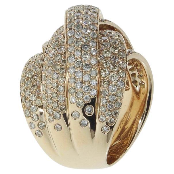 4.63 Ct White, Brown and Grey Diamonds Intertwined Band Ring in 18kt Gold For Sale