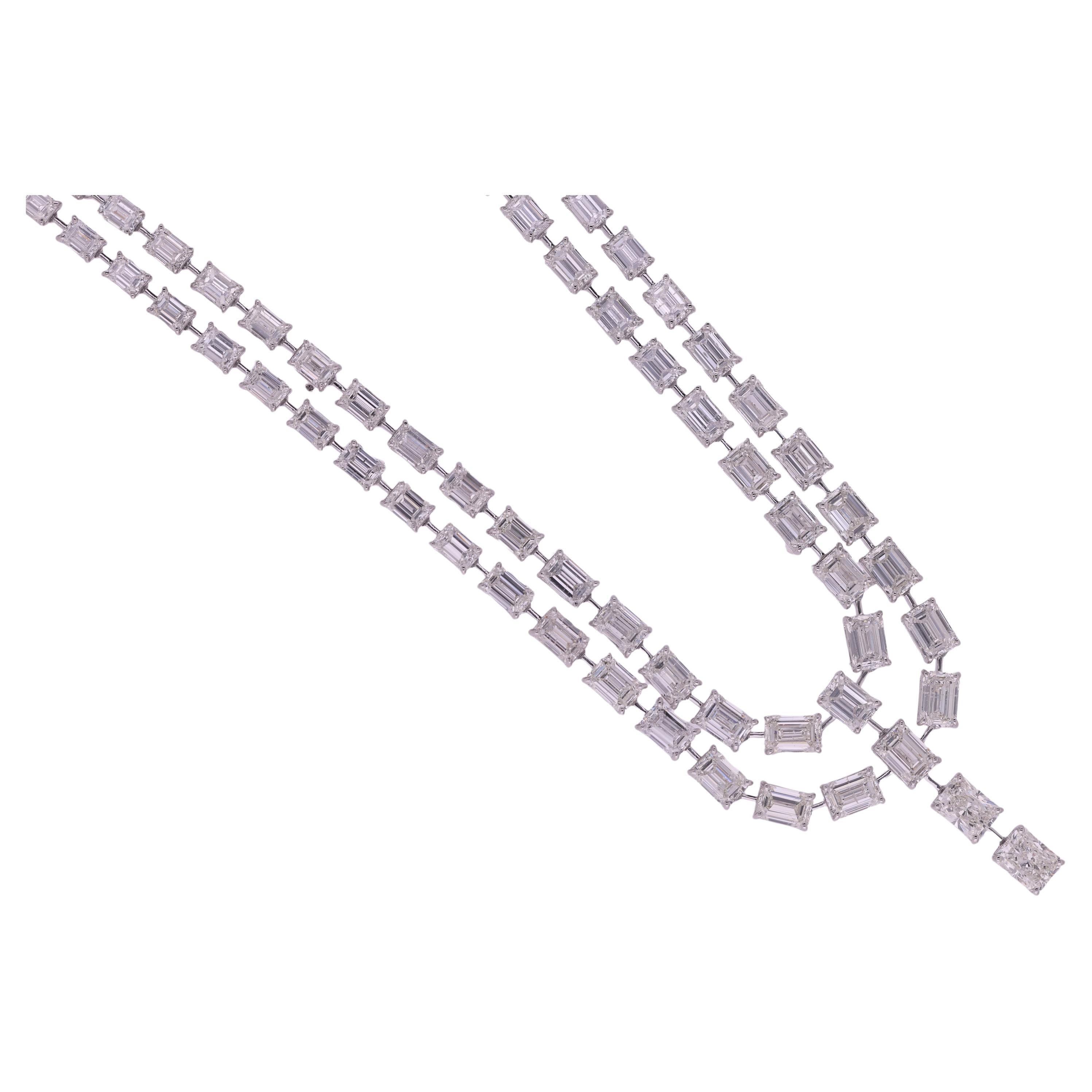 Diese exquisite Halskette ist aus 18-karätigem Gold gegossen und mit 46,30 Karat funkelnden Diamanten besetzt.

FOLLOW SPECTRUM JEWELS Storefront, um die neueste Collection'S und exklusive Stücke zu sehen. Spectrum Jewels ist stolz darauf, ein Top