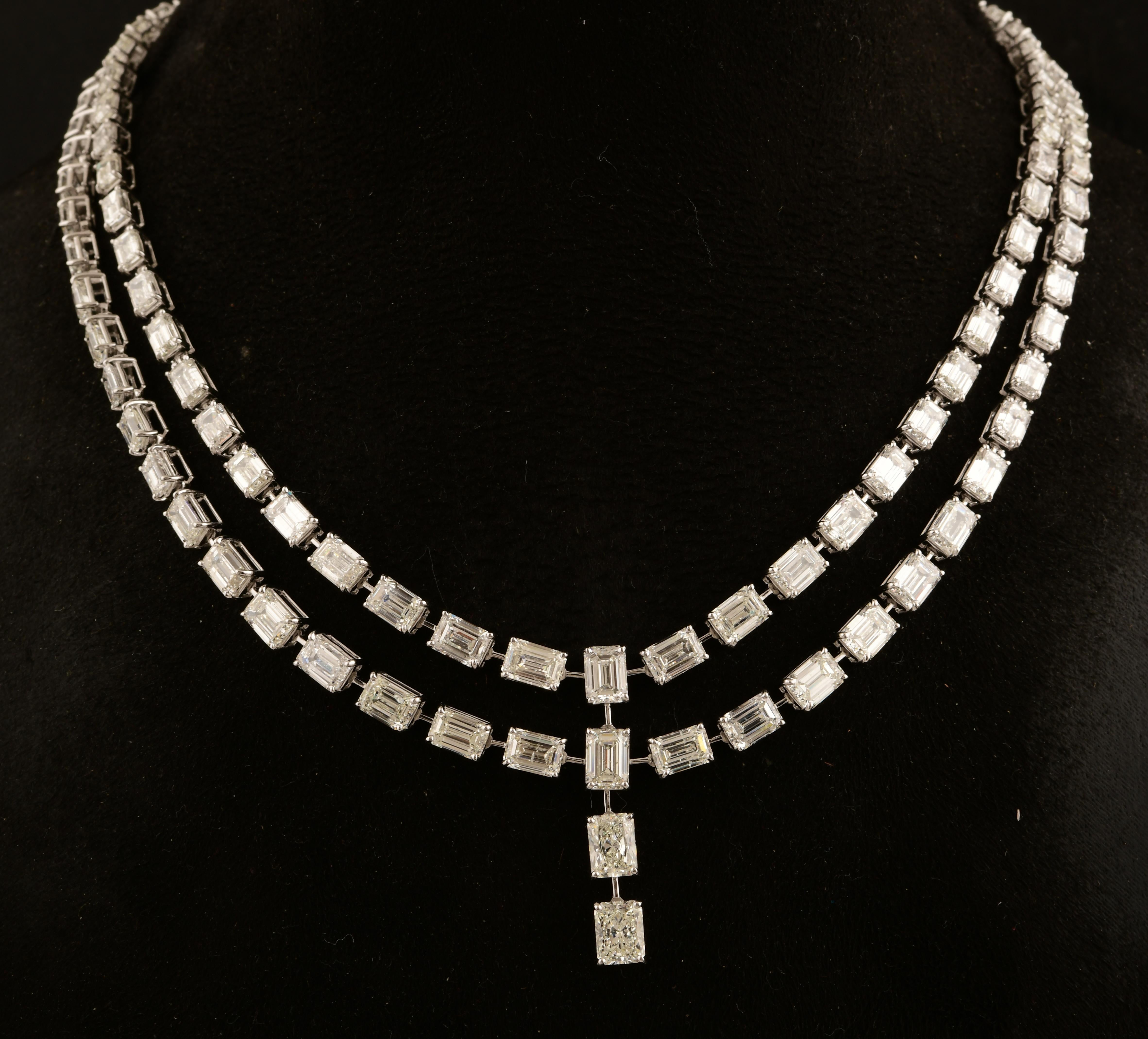 46,30 Karat SI Reinheit HI Farbe Smaragdschliff Diamant-Halskette 18 Karat Weißgold im Zustand „Neu“ im Angebot in Diera, Dubai
