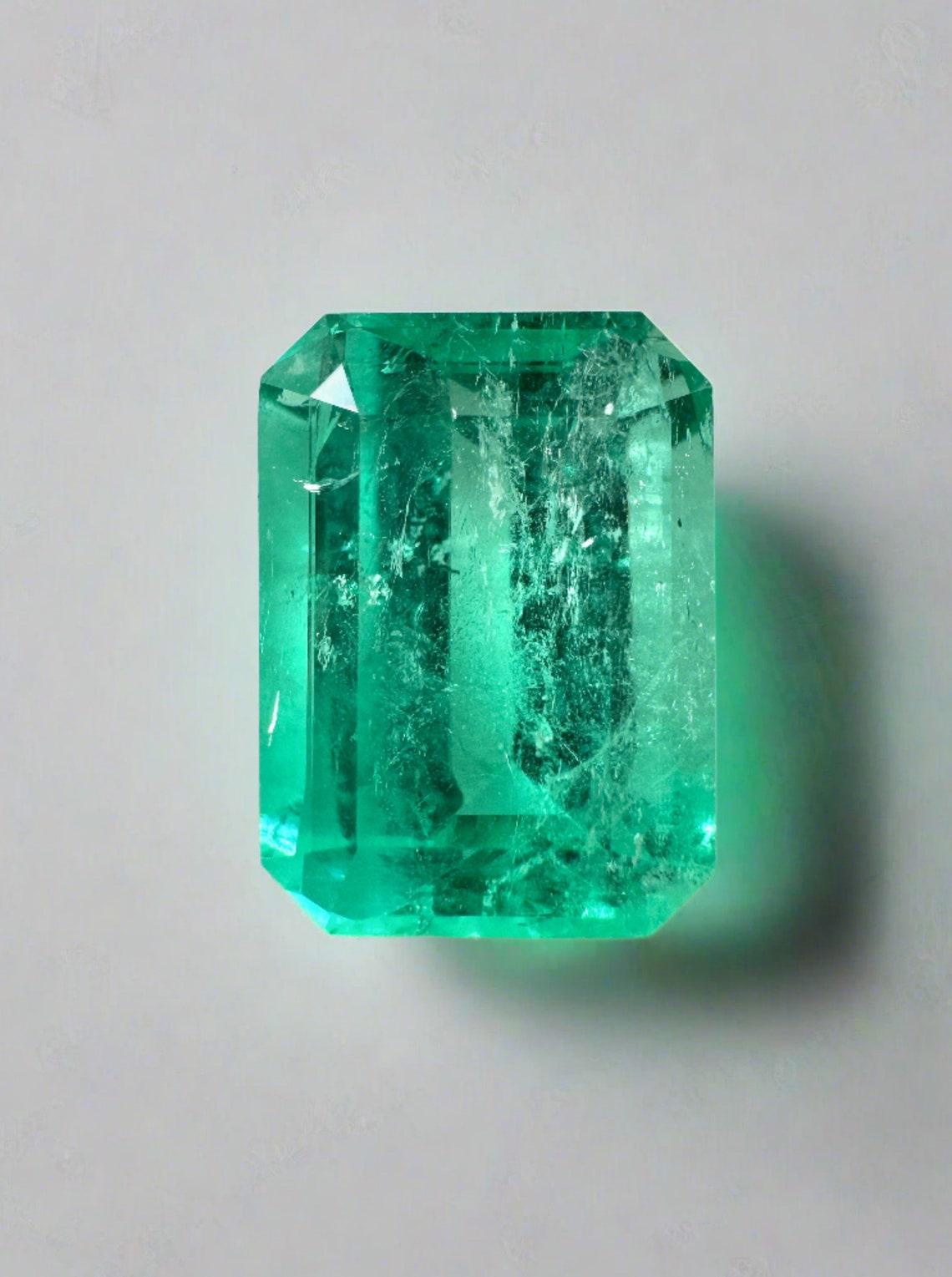 4.63ct Colombian Emerald 11.8x8.6mm Spring Green Classic Cut, May Birthstone For Sale