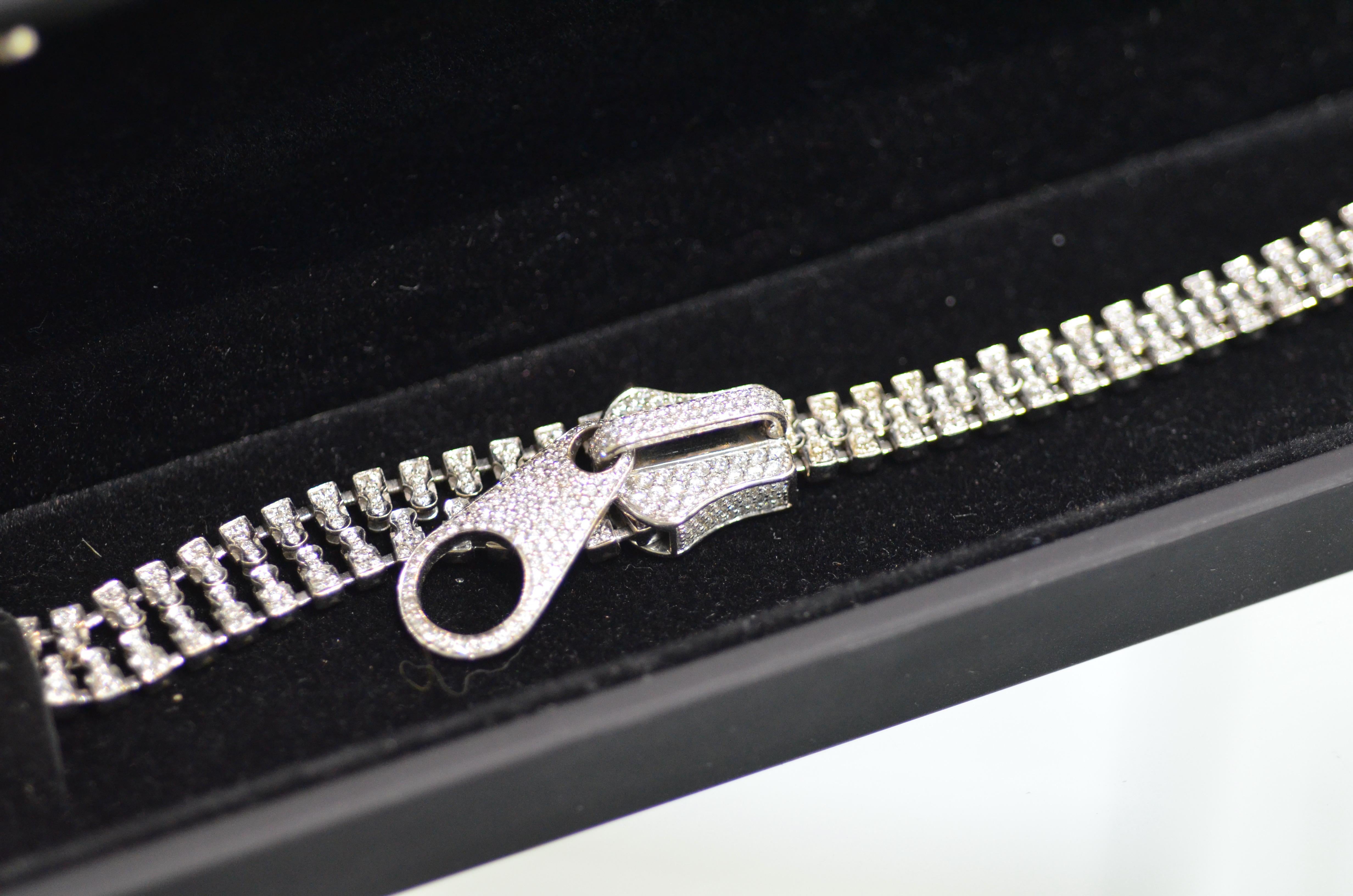 Women's or Men's 4.63Ctw Diamond and 18K White Gold Zipper Bracelet For Sale