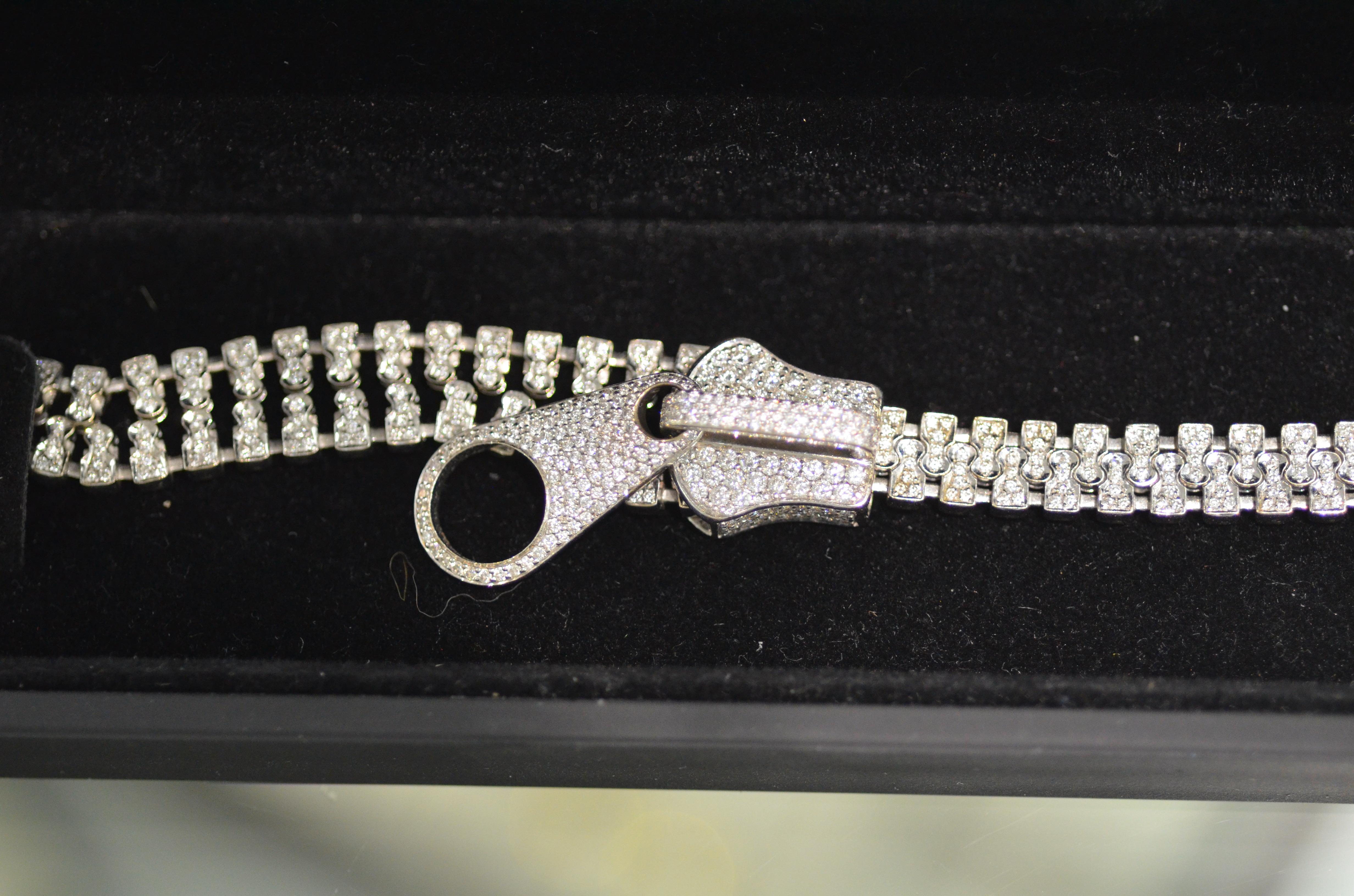4.63Ctw Diamond and 18K White Gold Zipper Bracelet For Sale 1