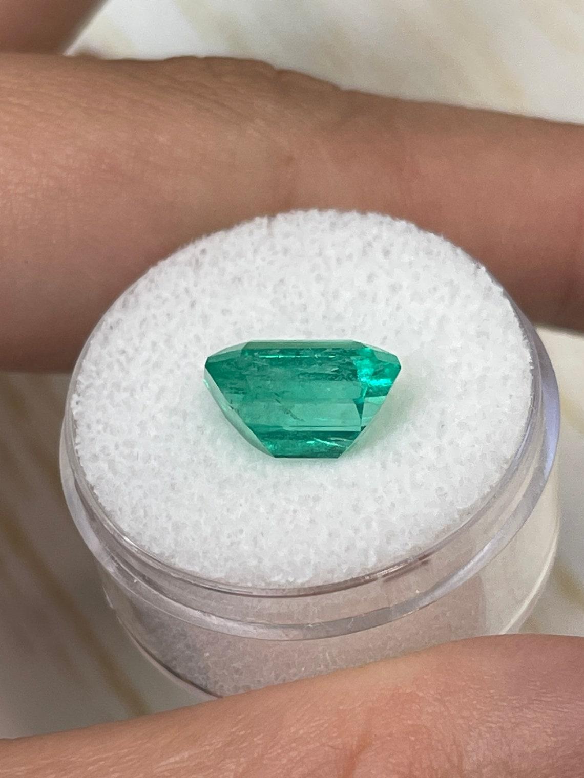 4.64ct Vivacious Bluish Green Emerald Cut Colombian Gem 11x9 Genuine May Unisexe en vente