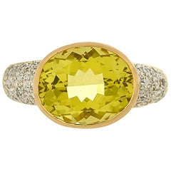 4,65 Karat Zitronenquarz und Diamantring aus 18 Karat Gelbgold