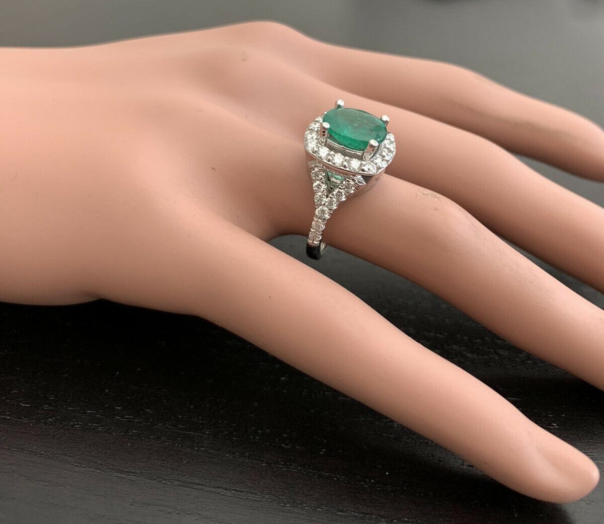 4.65 Carat Natural Emerald and Diamond 14 Karat Solid White Gold Ring For Sale 1