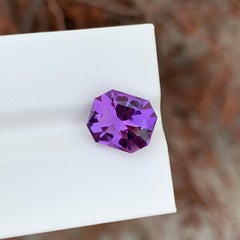 4.65 Carat Natural Loose Amethyst Emerald Shape Gemstone