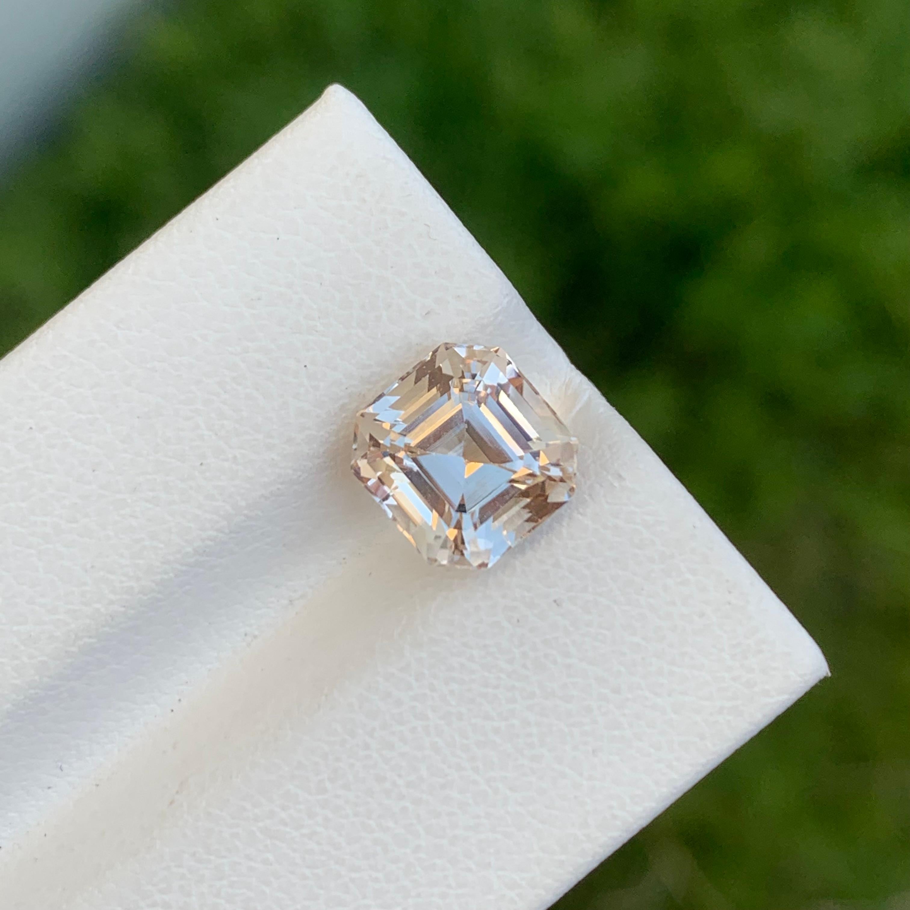 Topacio dorado suelto natural de 4,65 quilates Gema talla Asscher para joyería Artes y manualidades en venta