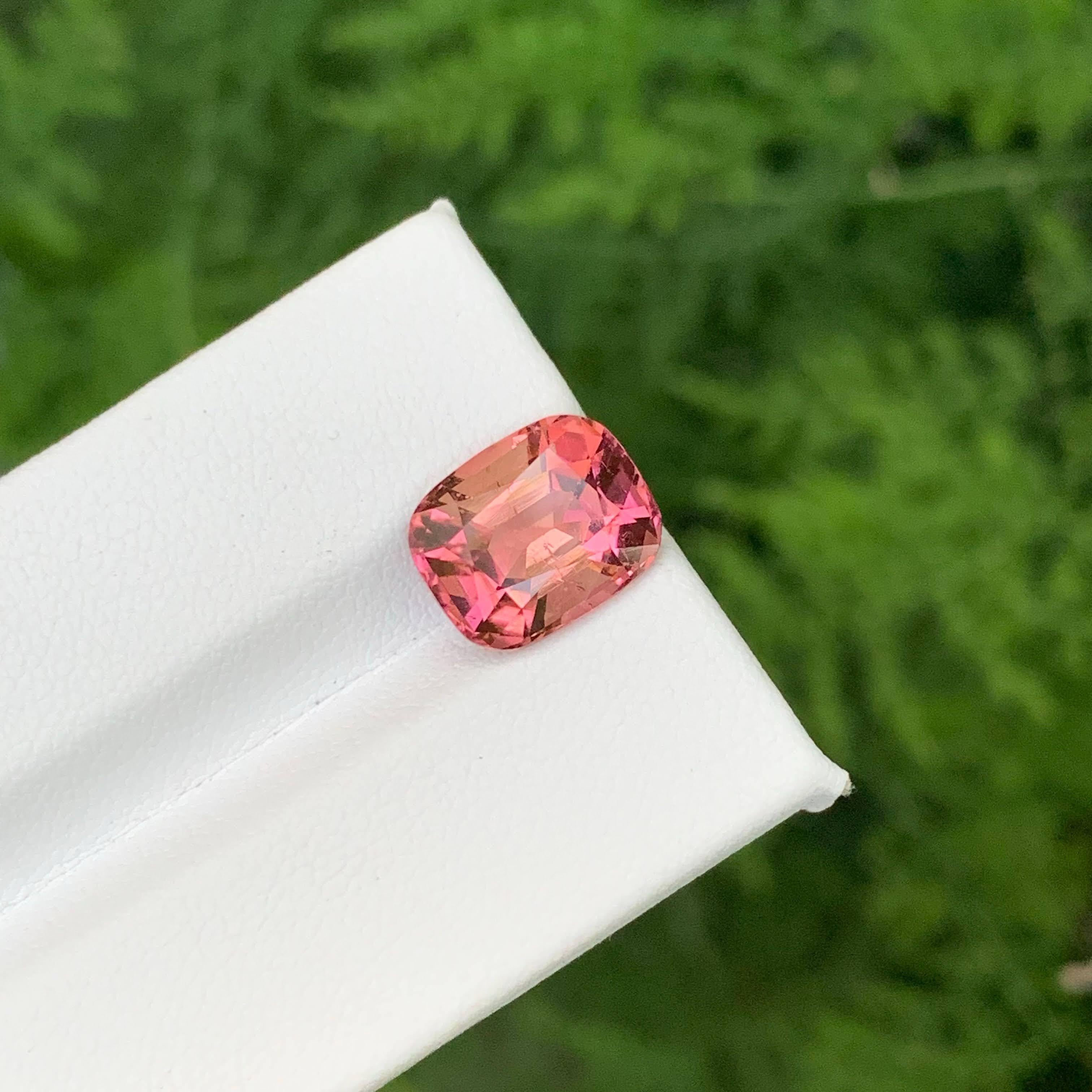 Taglio cuscino 4.65 Carati di tormalina rosa pesco naturale sciolta con taglio a cuscino Gemma afgana in vendita