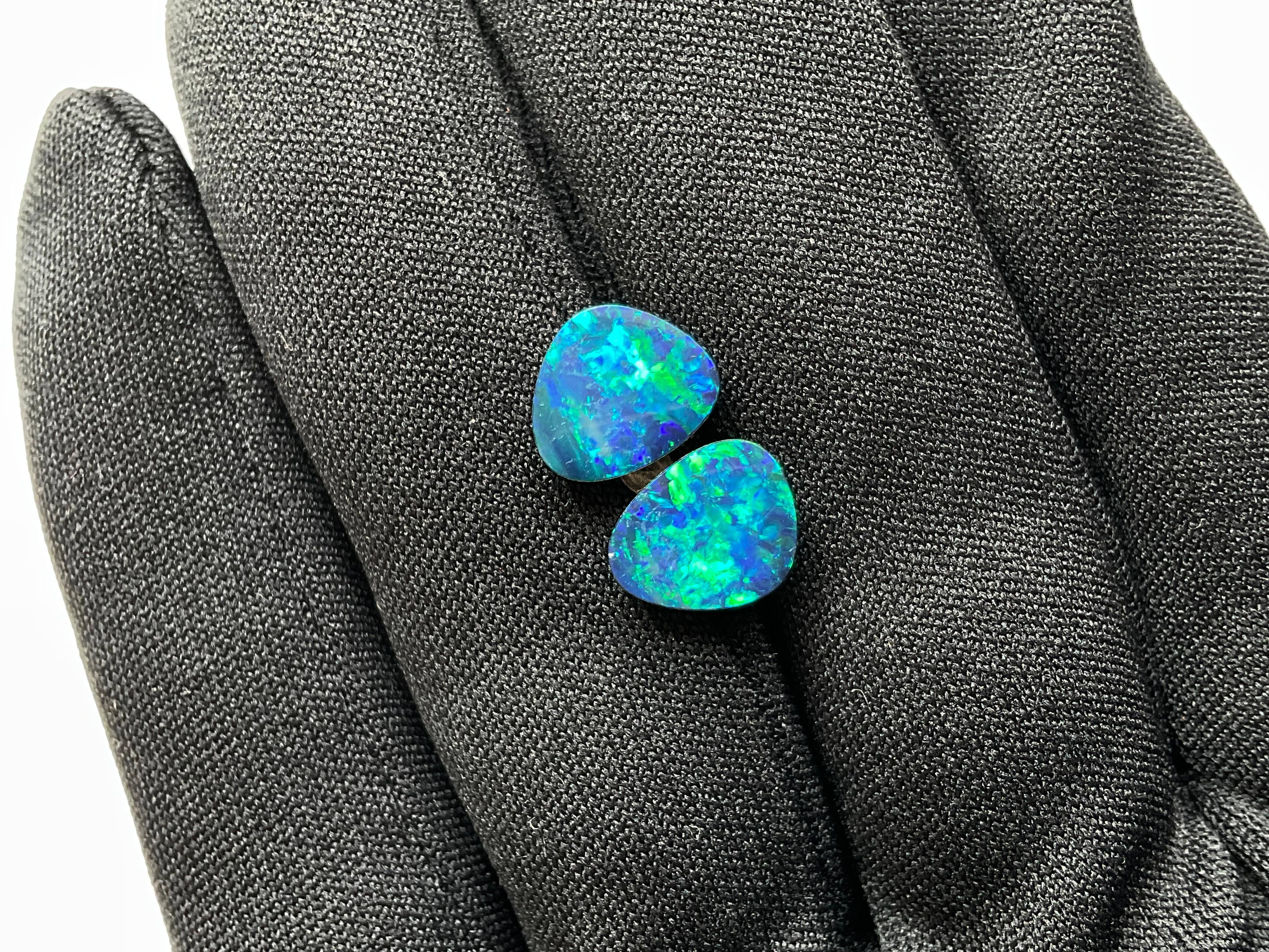 4.65 Carats Australian Opal Pair Royal Green Flash with blue play of color Gem For Sale 4