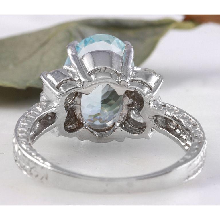 Women's 4.65 Carat Natural Aquamarine and Diamond 14 Karat Solid White Gold Ring For Sale