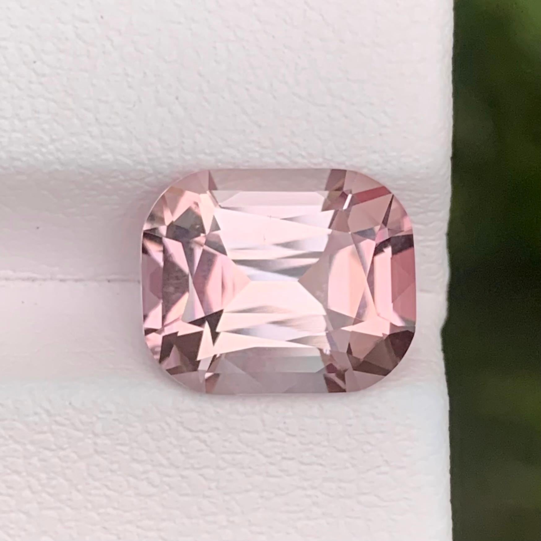 4.65 Carats Naturelle Tourmaline Rose en Forme de Coussin en vente 7