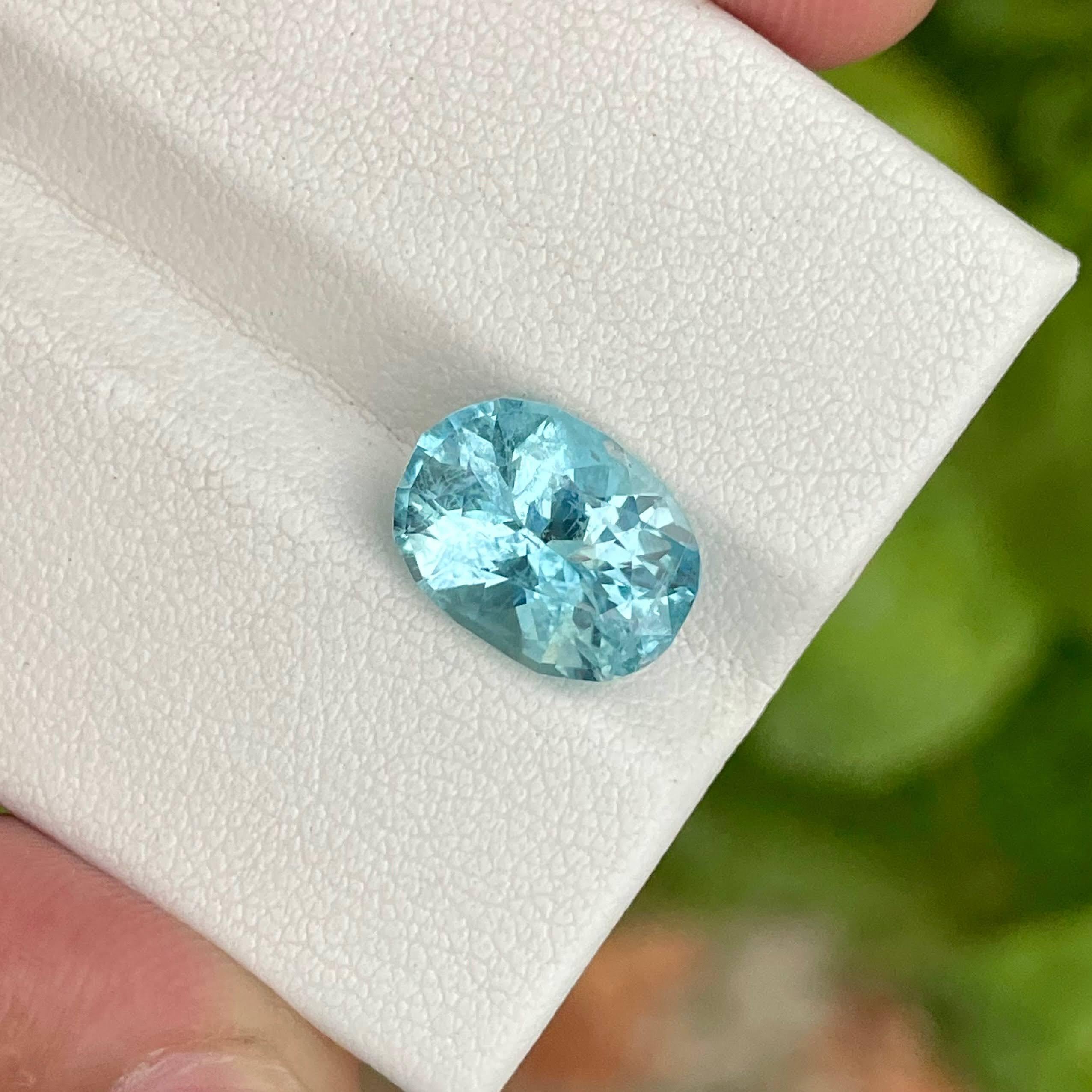 4,65 Quilates Piedra Aguamarina Azul Marino Talla Oval Nigeriana Natural en Nuevo estado para la venta en Bangkok, TH
