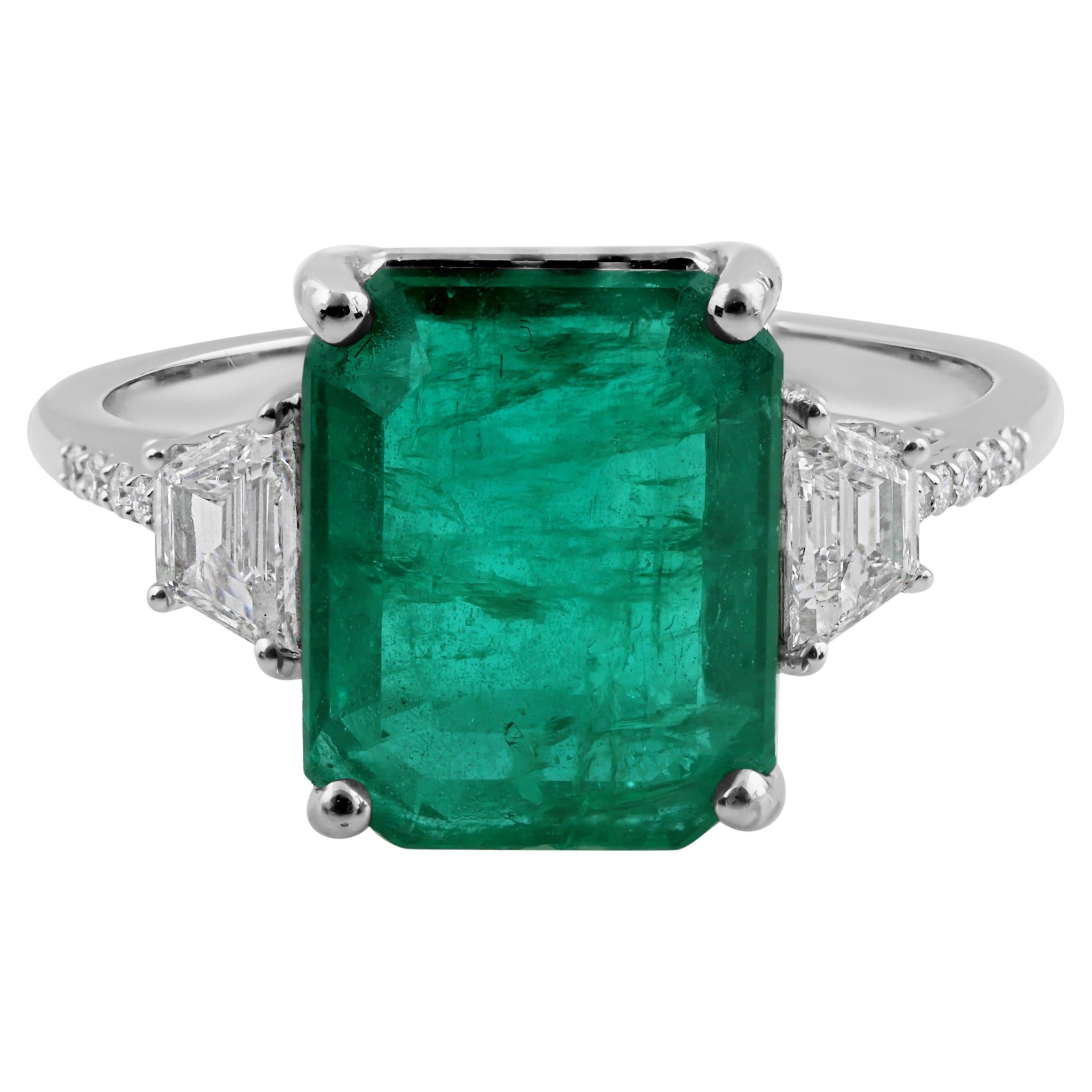 4.65 Ct Emerald Gemstone Cocktail Diamond Ring 14k White Gold Handmade Jewelry