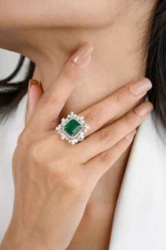4.65 CTW Regal Emerald Diamond Halo Cocktail Wedding Ring in 18k White Gold