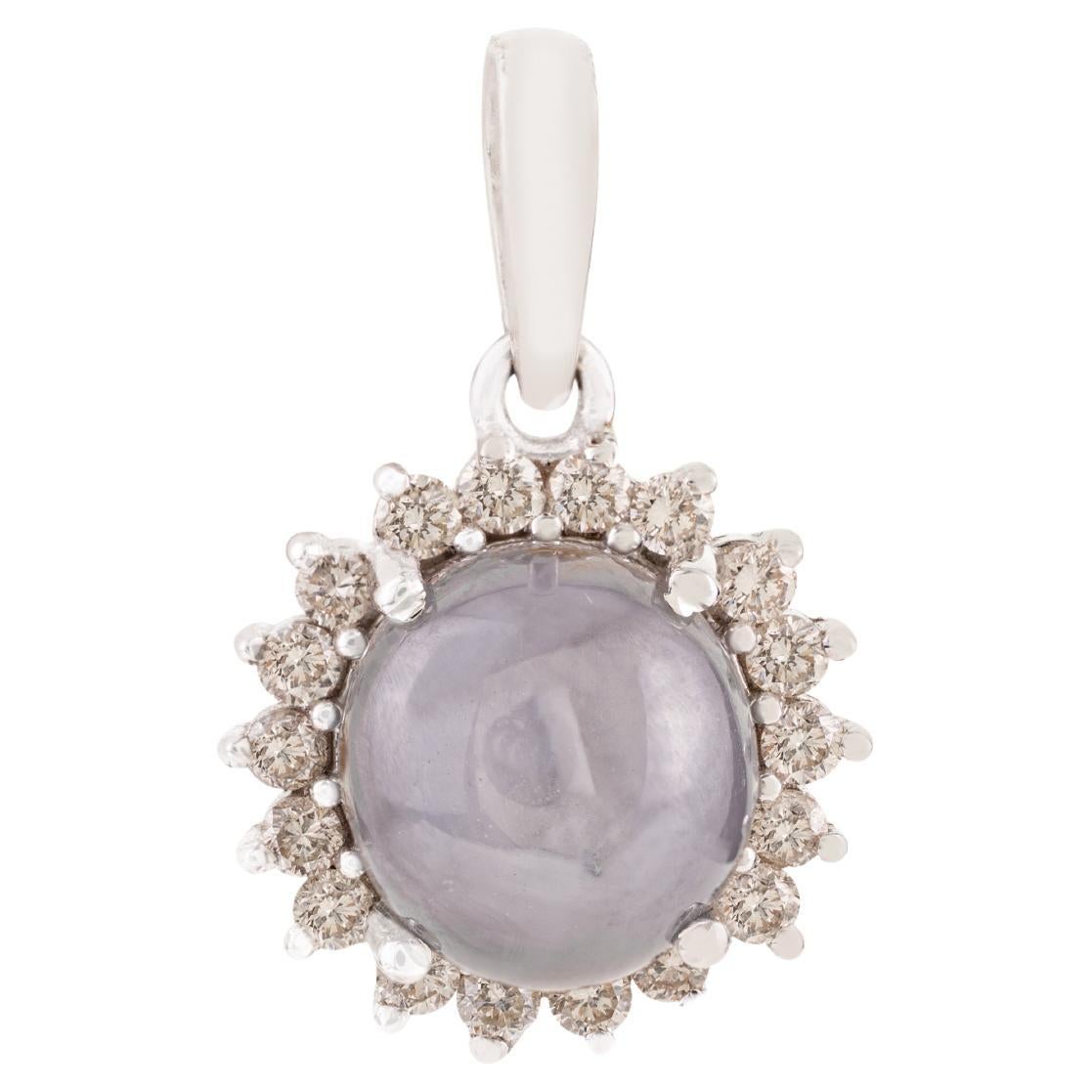 4,65ct Star Sapphire Cabochon & Diamant Sunburst Halo Anhänger in 14K Weißgold