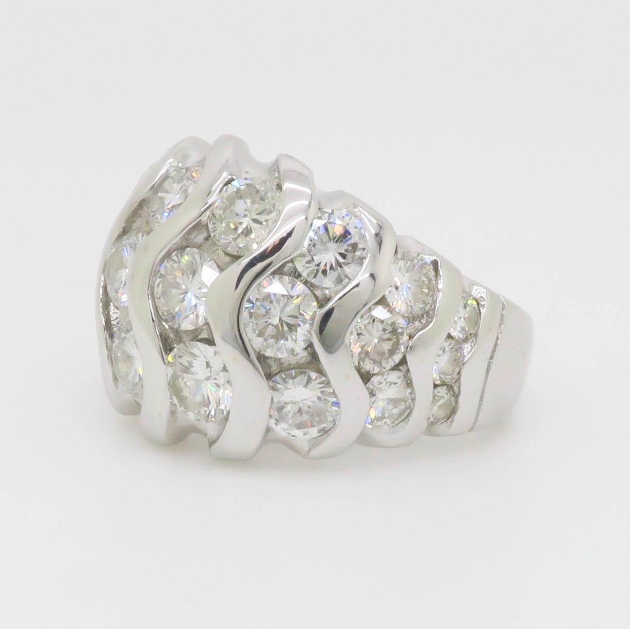 4,65 Karat Diamant-Cocktailring aus 18 Karat Weißgold im Angebot 5