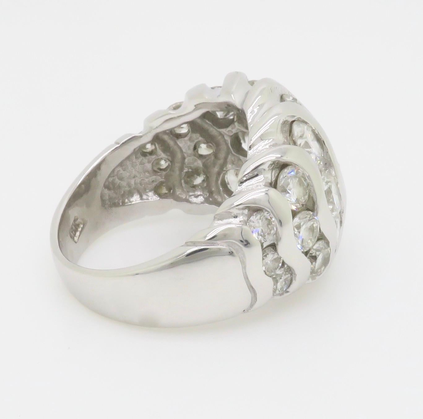 4,65 Karat Diamant-Cocktailring aus 18 Karat Weißgold im Angebot 8