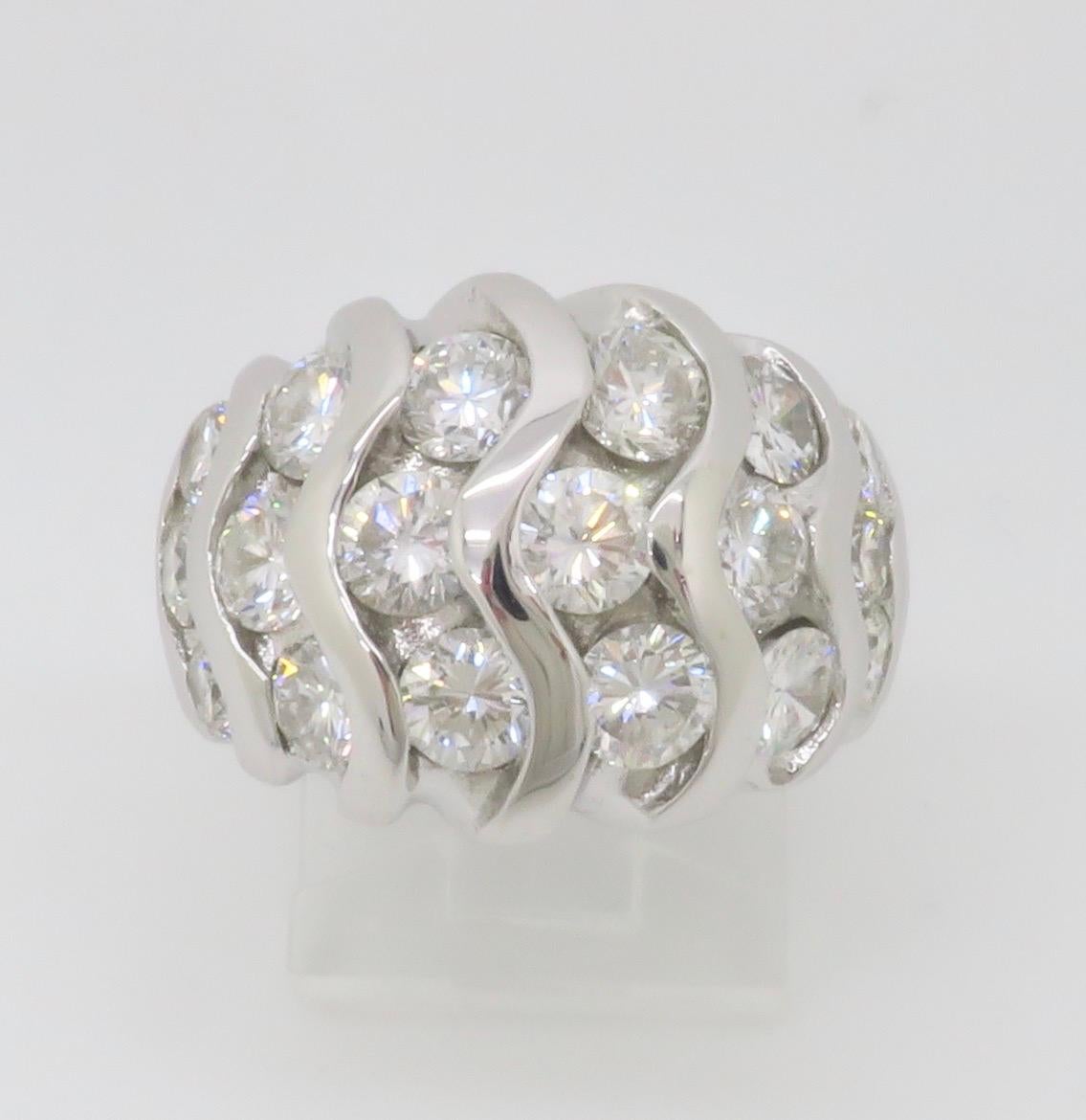 4,65 Karat Diamant-Cocktailring aus 18 Karat Weißgold im Angebot 10