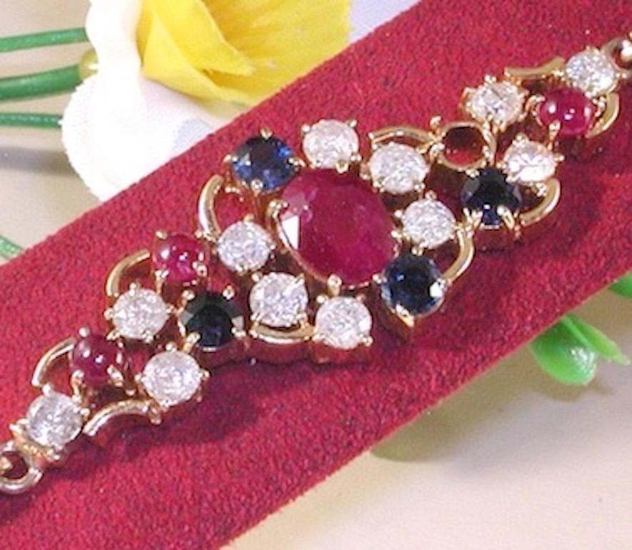 4.66 Carat Yellow Gold Diamond Ruby Sapphire Bracelet In New Condition For Sale In Antwerp, BE