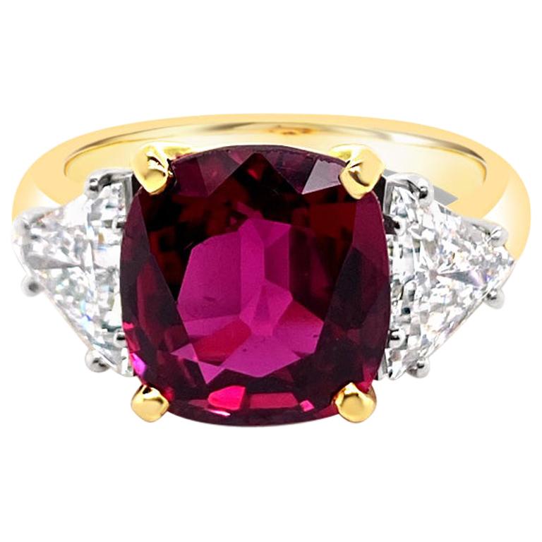4.66 Carat Ruby and Diamond Ring in 18 Karat Yellow Gold and Platinum