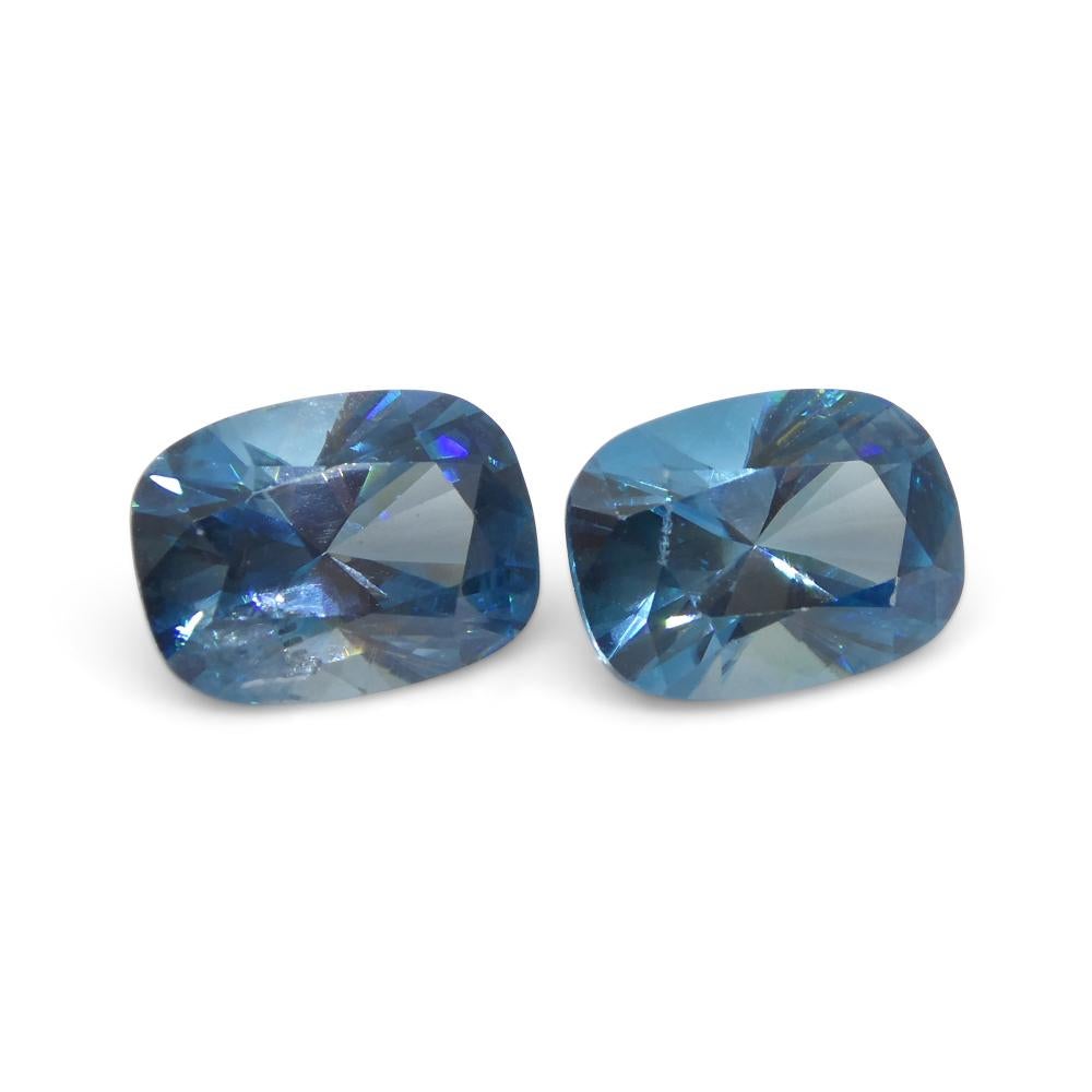 Paire de zircons bleus coussinés de 4.66ct du Cambodge, taillés en diamant en vente 6