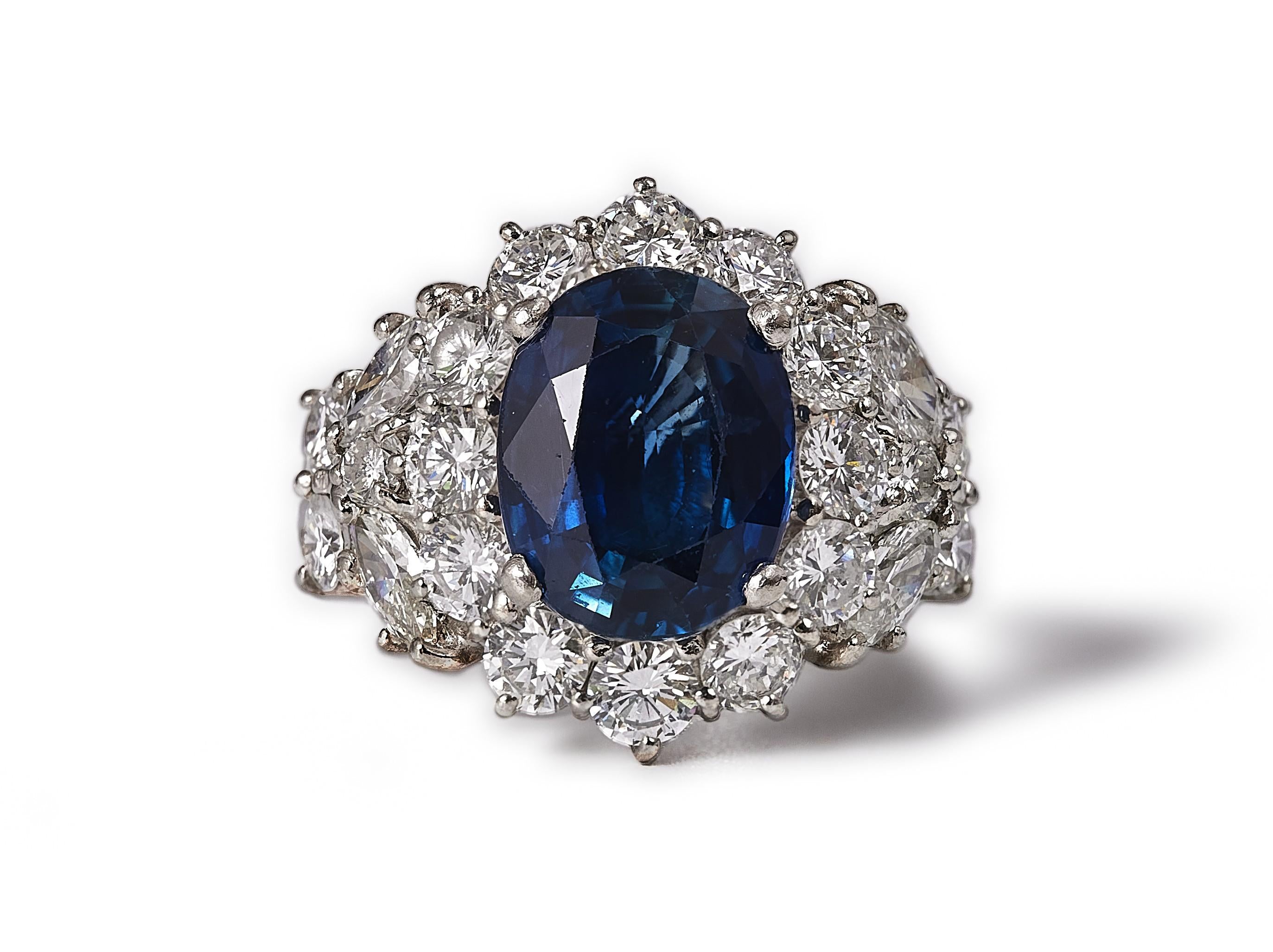 4.67 carat sapphire and 2.62 carat diamond statement ring For Sale 2