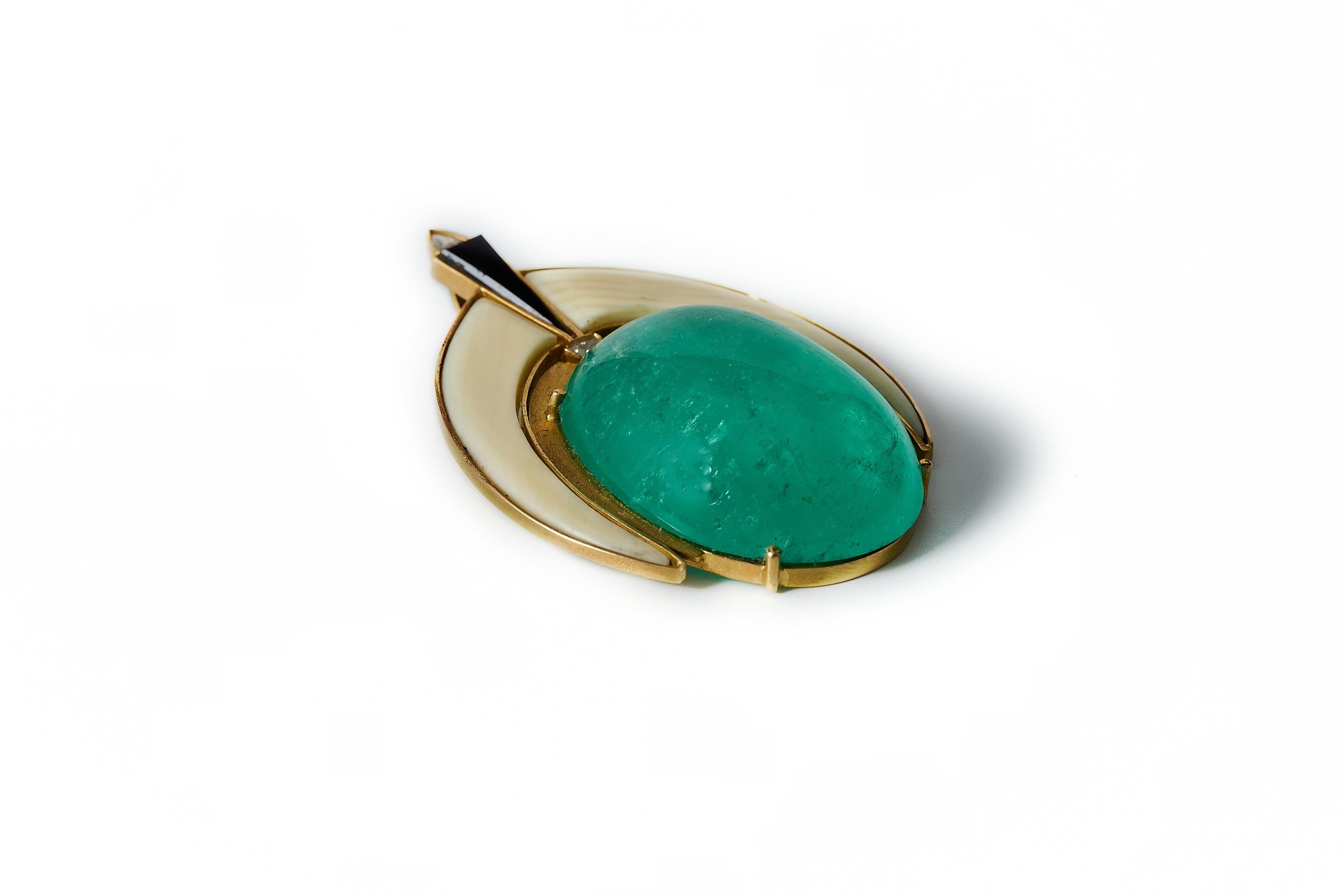 Art Deco 46.7 ct emerald art deco pendant.