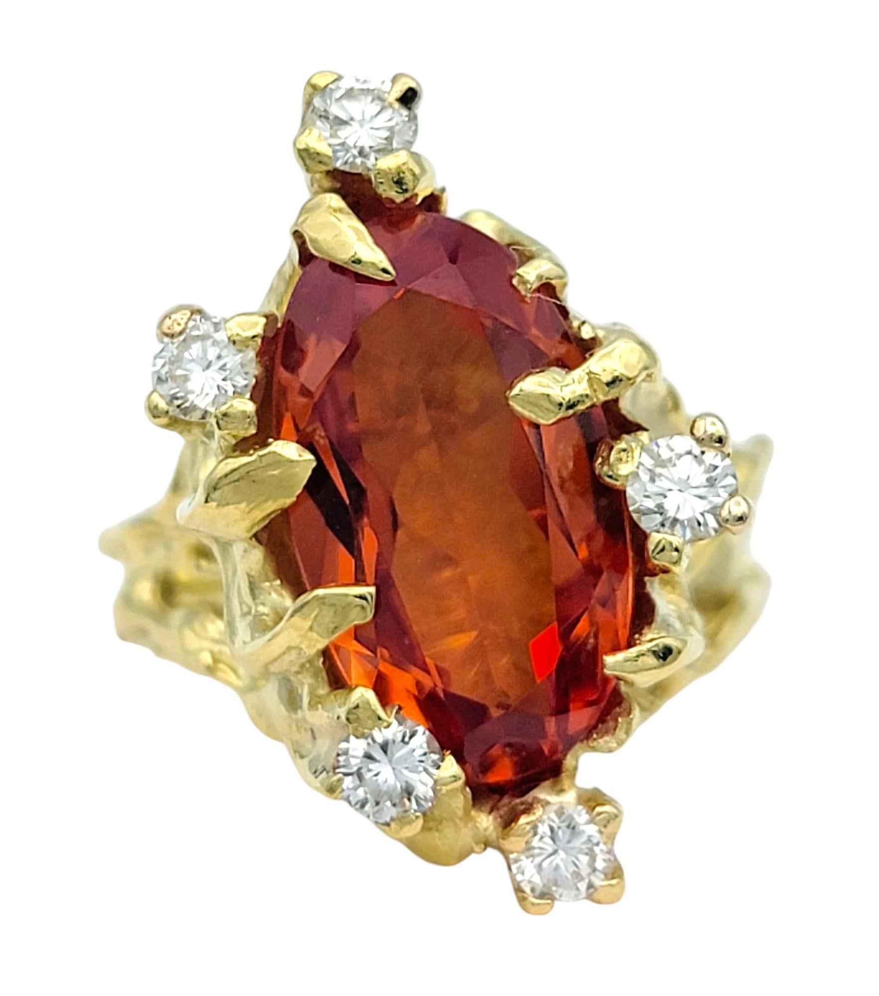 Contemporary 4.68 Carat Lab Grown Spinel Faux Bois Ring with Diamonds in 18 Karat Yellow Gold For Sale