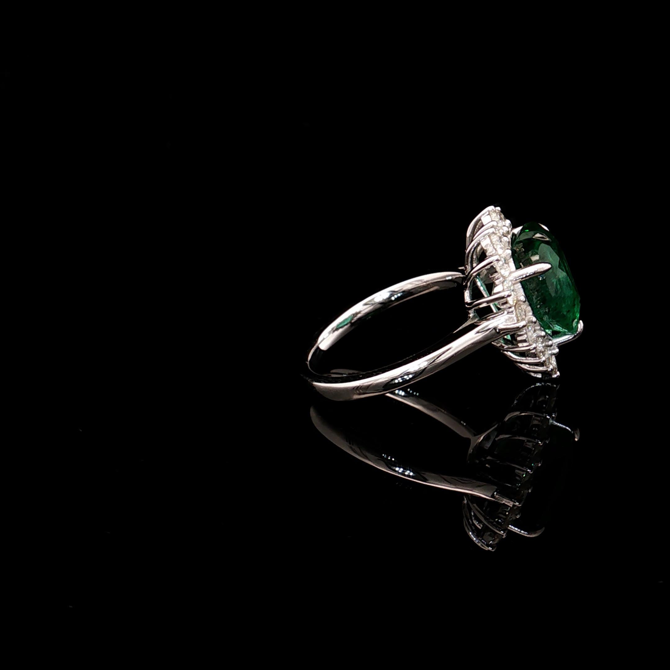 Cuore Anello con diamante a cuore di 4,68 carati Nature WG Colour in vendita