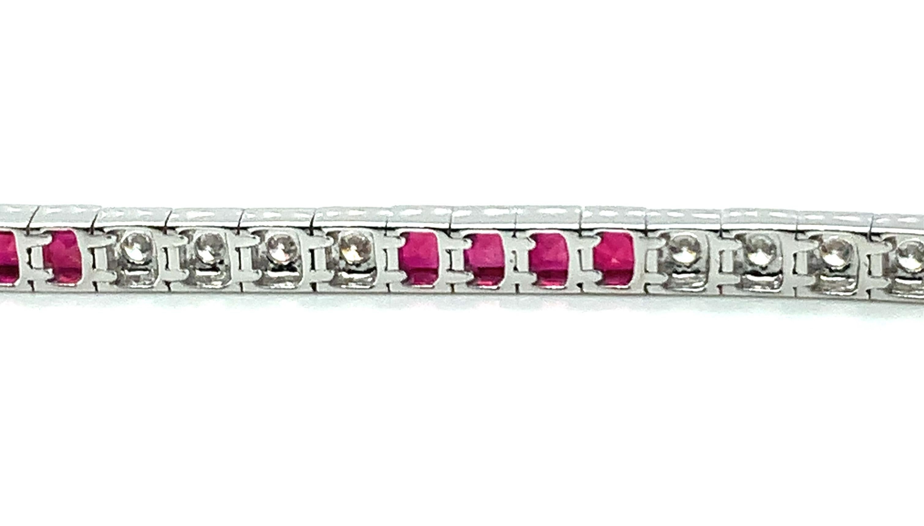 4.68 Carat Total Burmese Ruby and Diamond White Gold Tennis Bracelet In New Condition In Los Angeles, CA