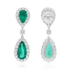 Orecchini con smeraldo dello Zambia da 4,68 carati Diamante SI/H da 1,96 carati Oro bianco 18 carati