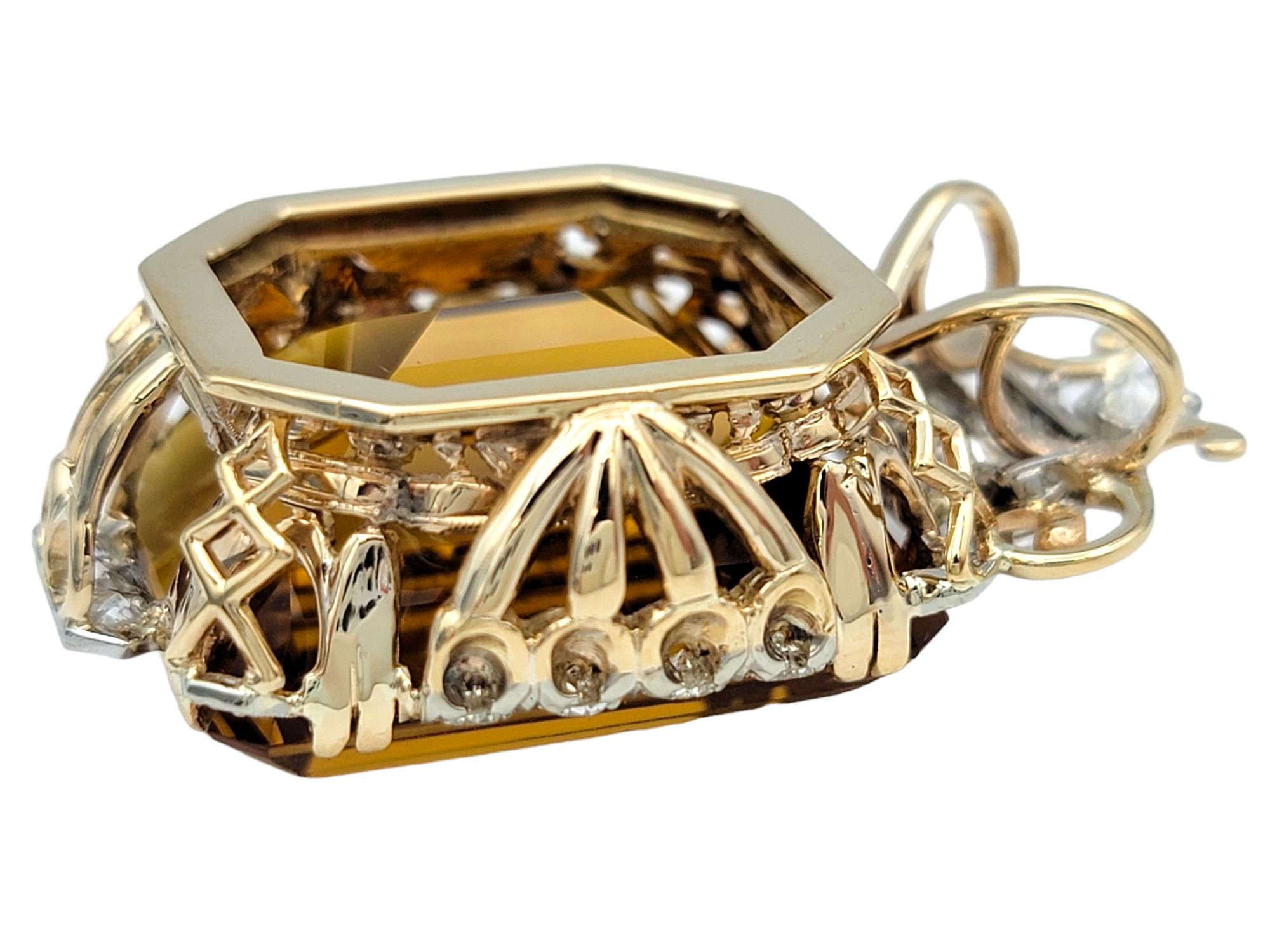 46.87 Carat Emerald Cut Citrine Pendentif avec diamants en or jaune et blanc Bon état - En vente à Scottsdale, AZ