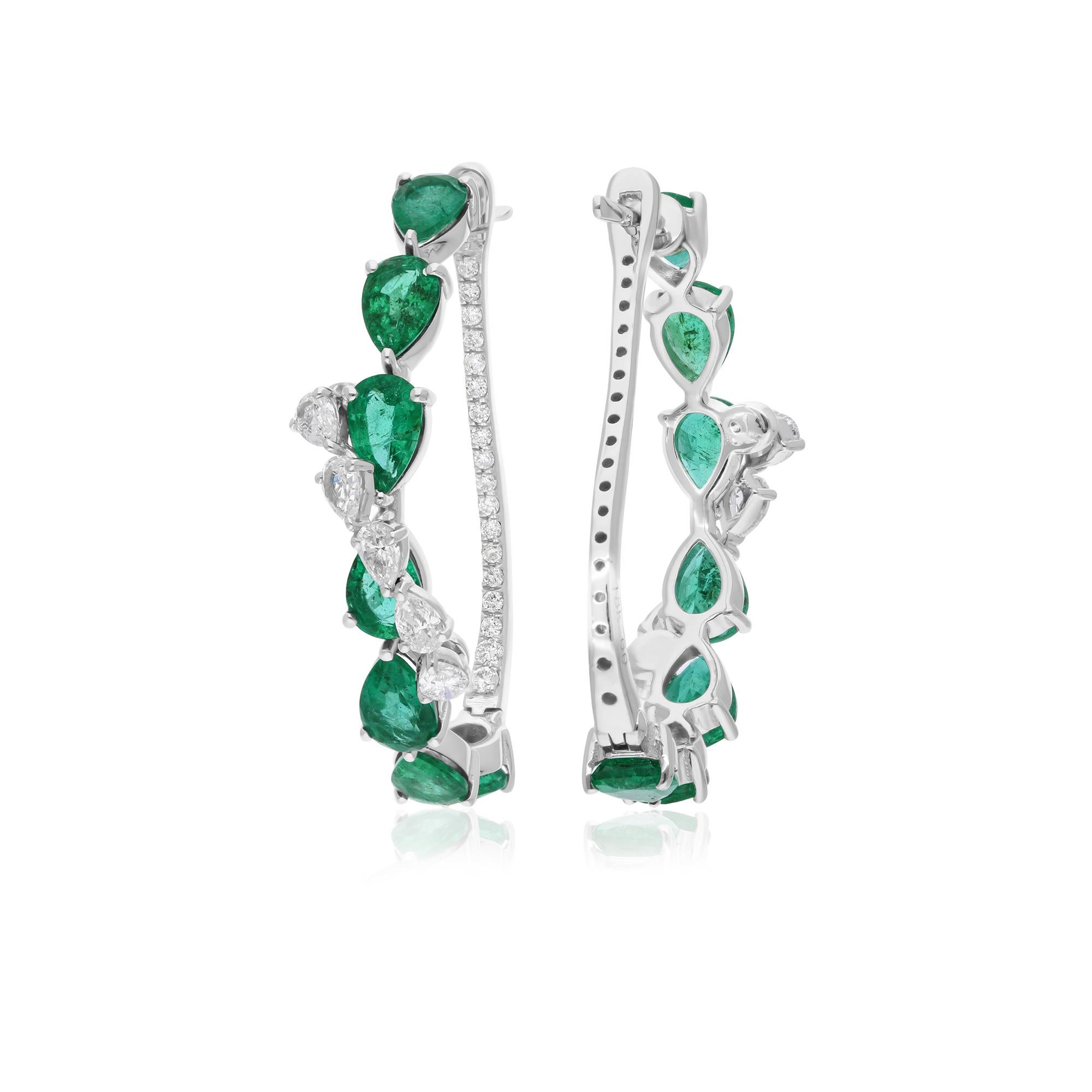 Donna Orecchini a cerchio con diamante smeraldo dello Zambia da 4,68 ct in oro bianco 14 carati Gioielli di pregio in vendita