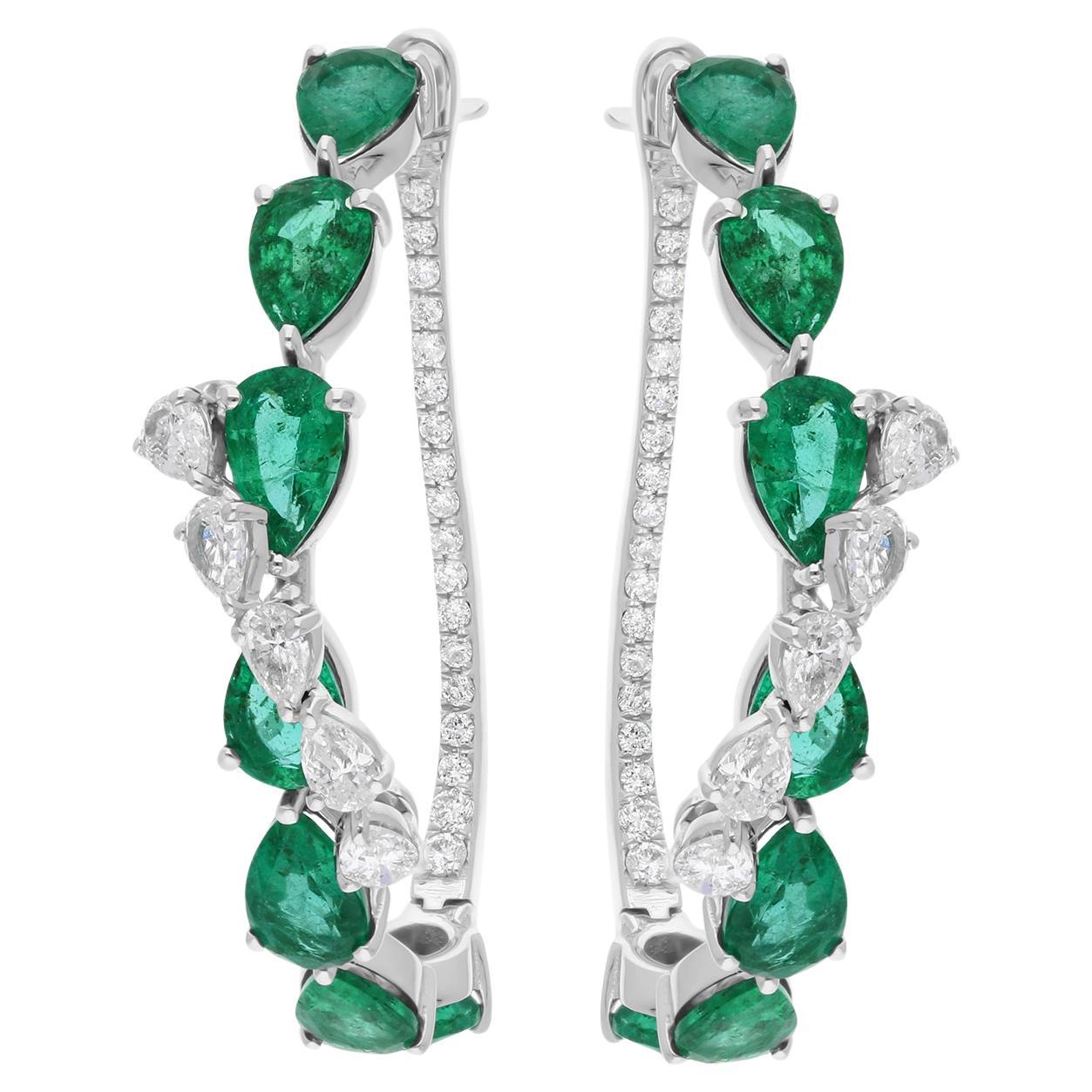 4.68ct Zambian Emerald Diamond Hoop Earrings in 18 Karat White Gold Fine Jewelry (Boucles d'oreilles en or blanc 18 carats avec émeraude zambienne et diamant) en vente