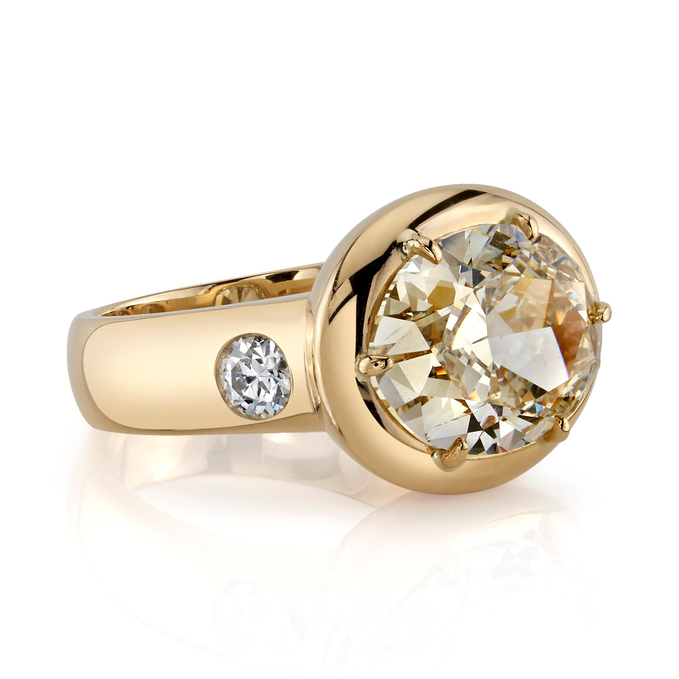 4.68 Carat Oval Cut Diamond Set in a Handcrafted 18 Karat Yellow Gold Ring In New Condition In Los Angeles, CA
