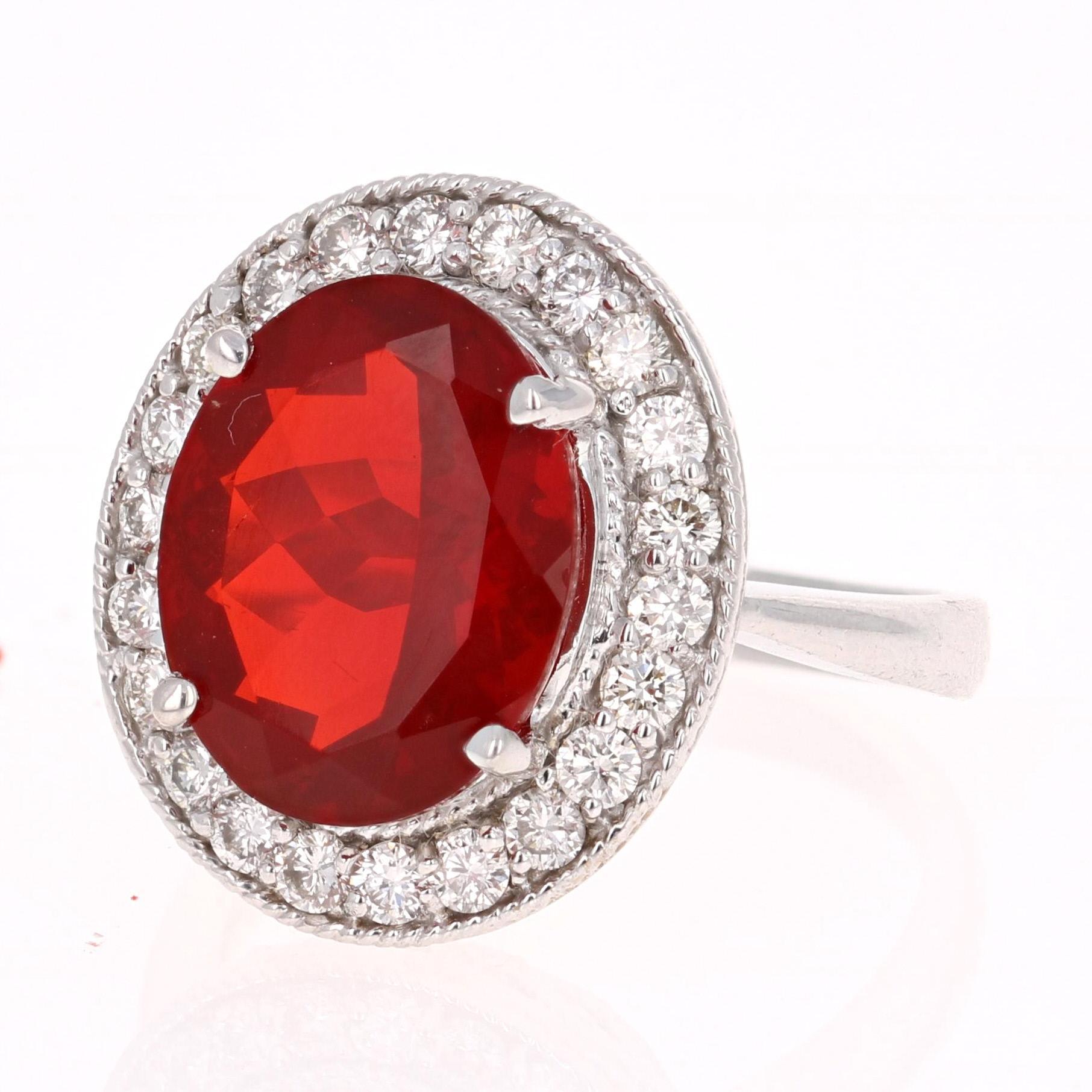 Contemporain Bague en or blanc 14 carats avec diamant et opale de feu naturelle de 4,69 carats en vente