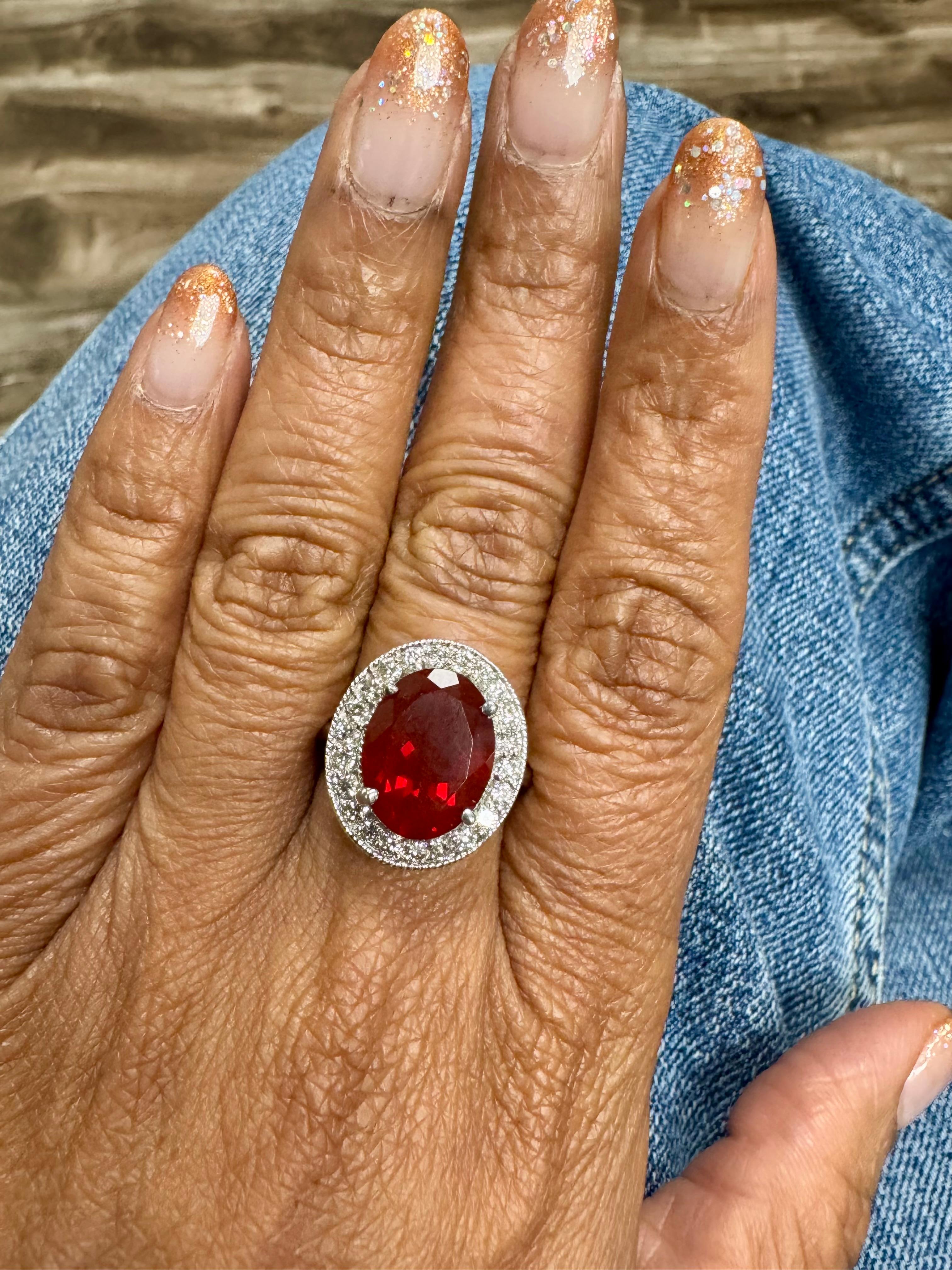 Bague en or blanc 14 carats avec diamant et opale de feu naturelle de 4,69 carats en vente 3