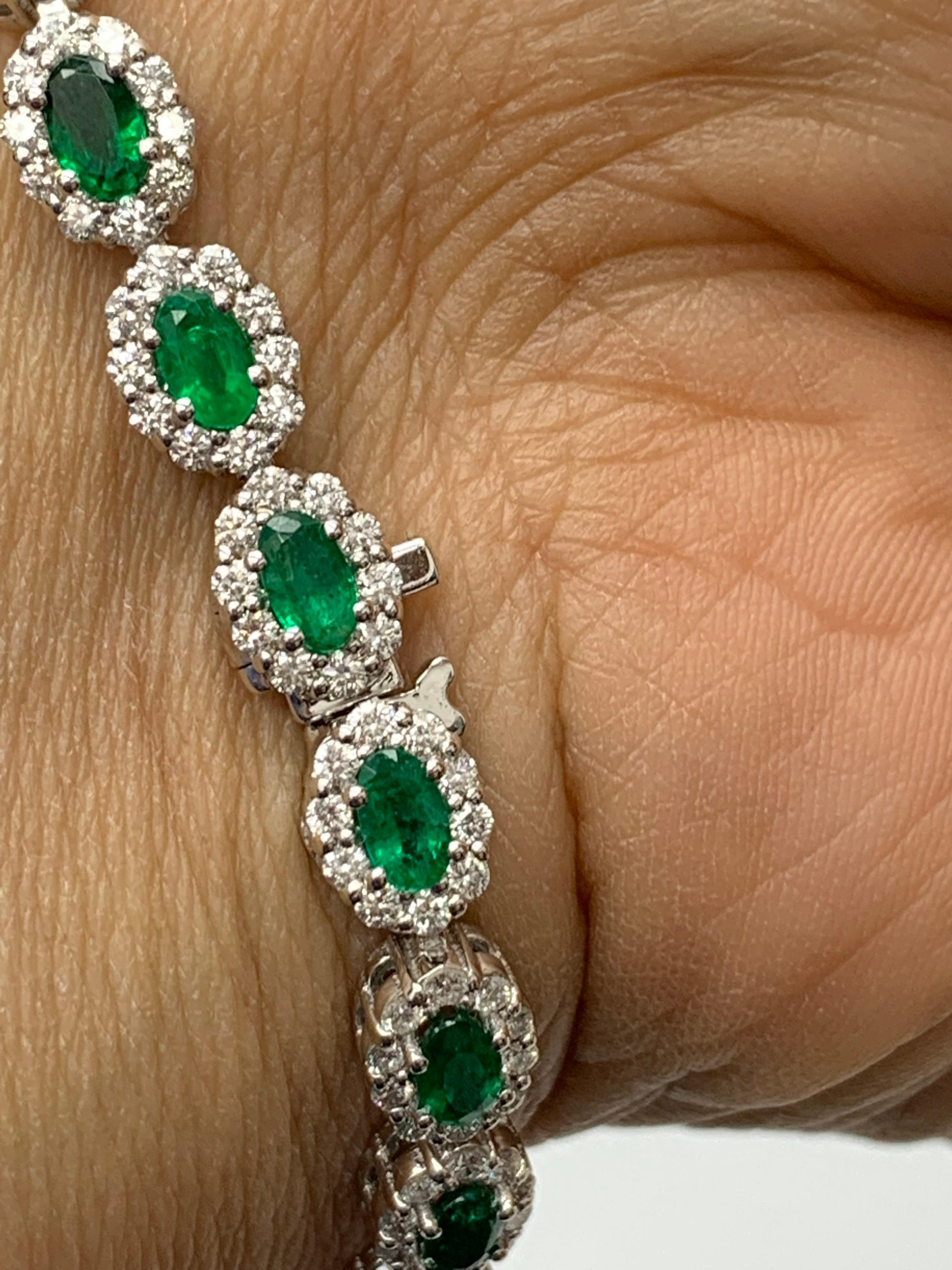 4.69 Carat Oval Cut Emerald and Diamond Halo Bracelet in 14K White Gold For Sale 1